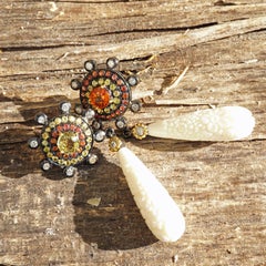 Padparadscha Saphir Diamant geschnitzt Knochen Ohrringe ein Tausend und 1 Nacht Märchen