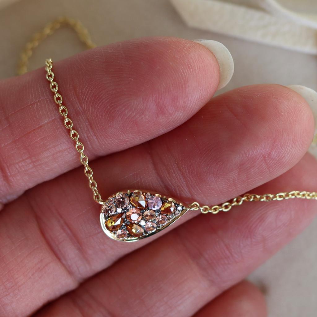 Padparadscha sapphire Cognac Rose-Cut & Pink Diamond Mosaic Pendant Necklace In New Condition In Antwerp, BE