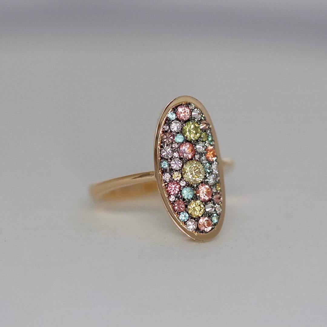 Discover elegance redefined with our 18K Yellow Gold Ring, a marvel of exquisite craftsmanship,
This Joke Quick creation is entirely handcrafted in Belgium, avoiding any casting or printing techniques. 

This ring features an enchanting array of