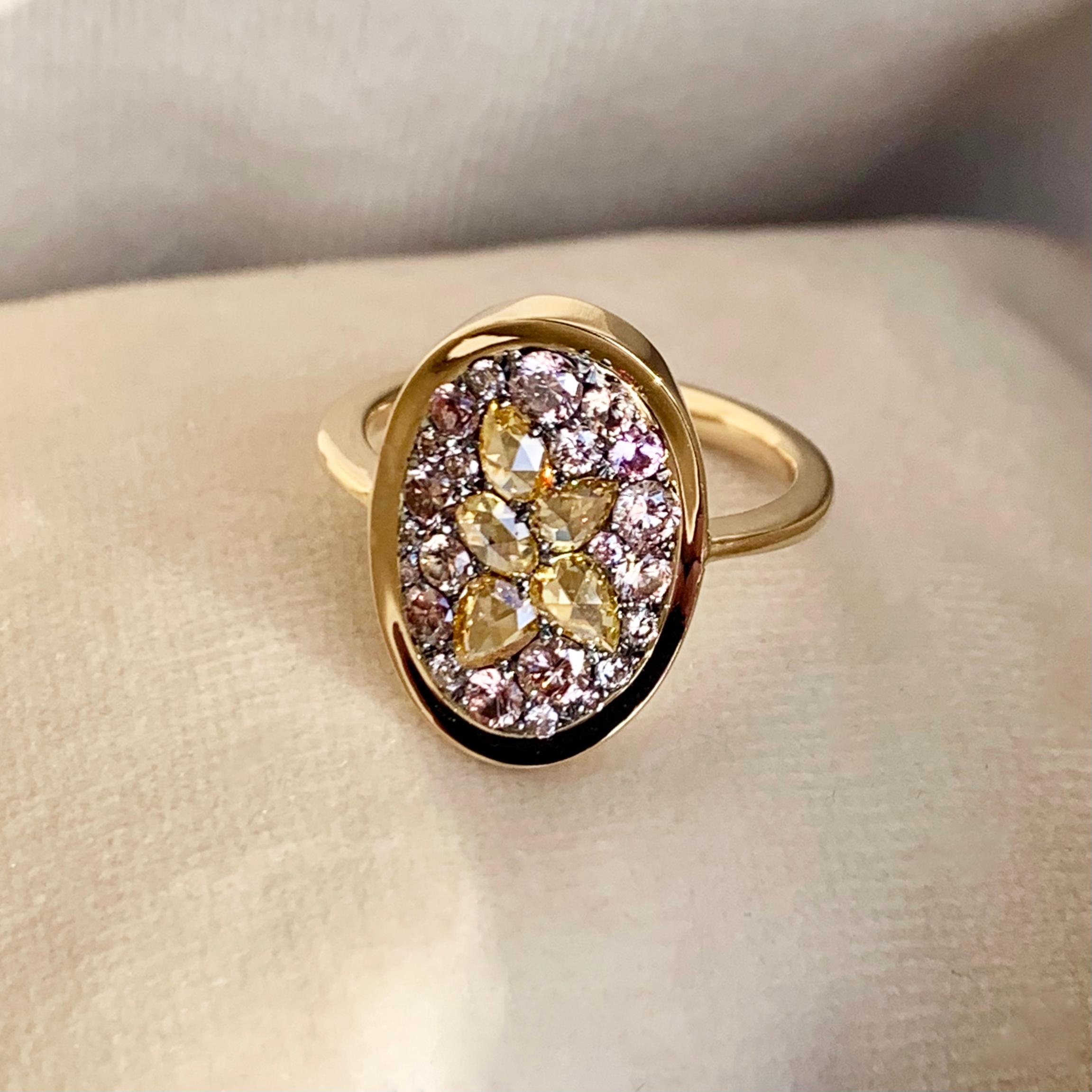 Women's Padparadscha Sapphire Pink Diamond Rose-Cut Diamond Mosaic Pave Ring