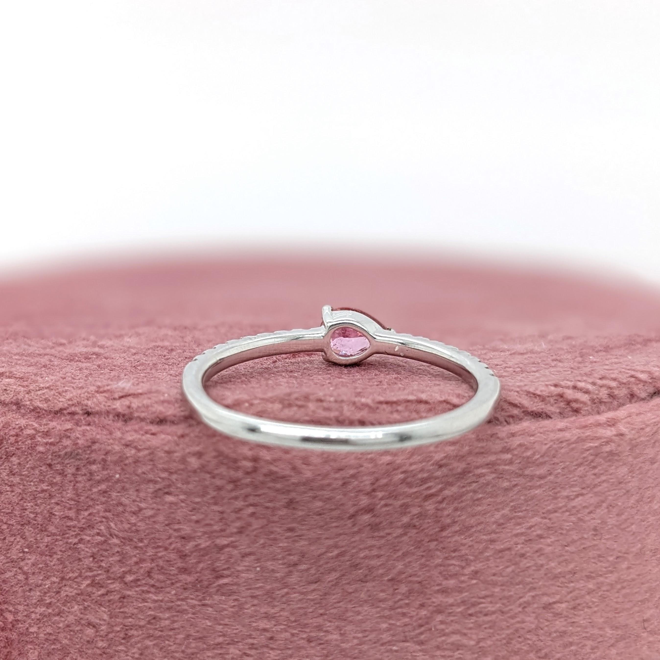 Padparadscha Sapphire Ring w Earth Mined Diamonds in Solid 14K Gold Pear 5x3.5mm In New Condition In Columbus, OH