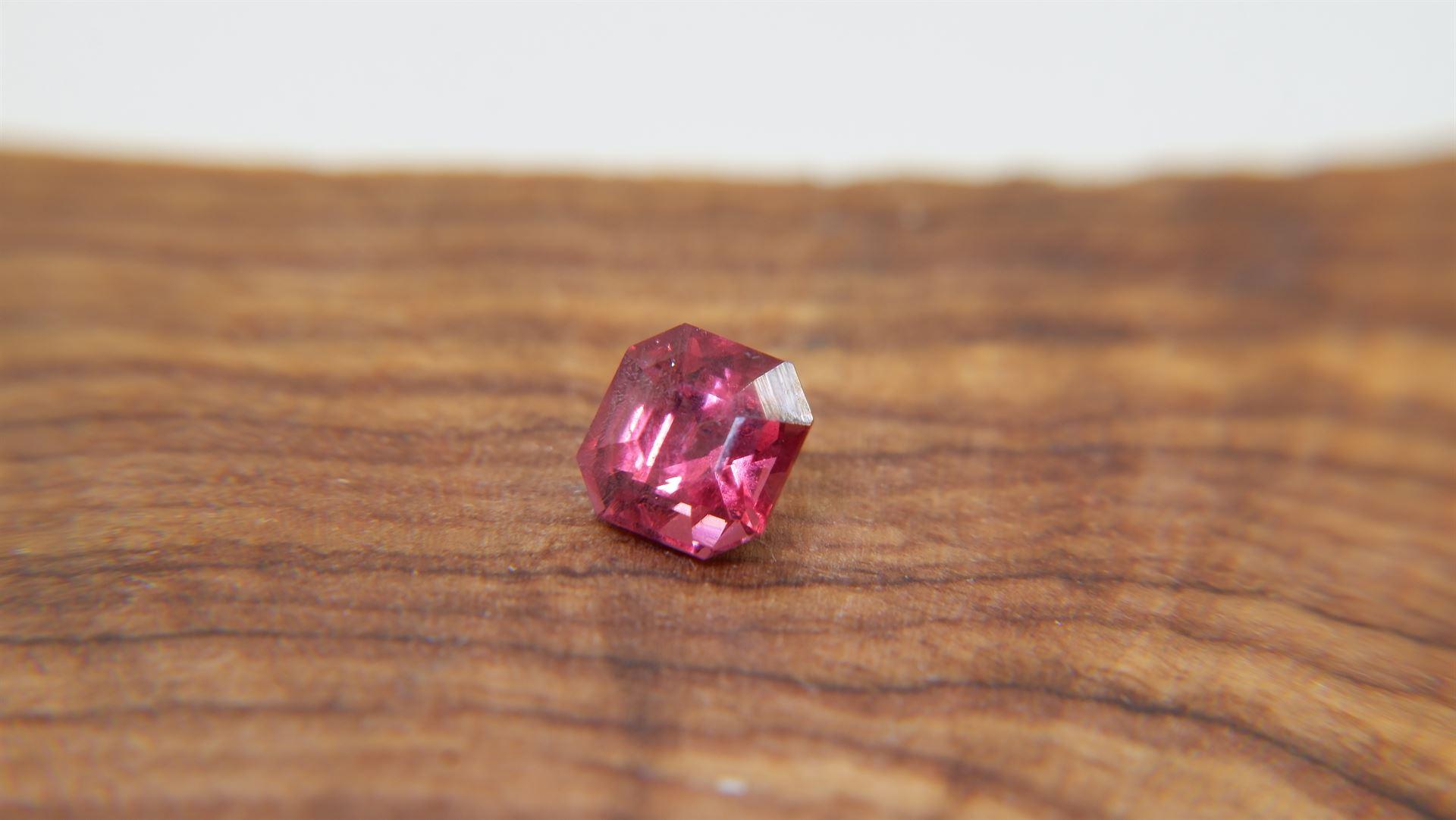 Women's or Men's 1.12 ct Padparadscha Sapphire, Unheated, GIR/GIA For Sale