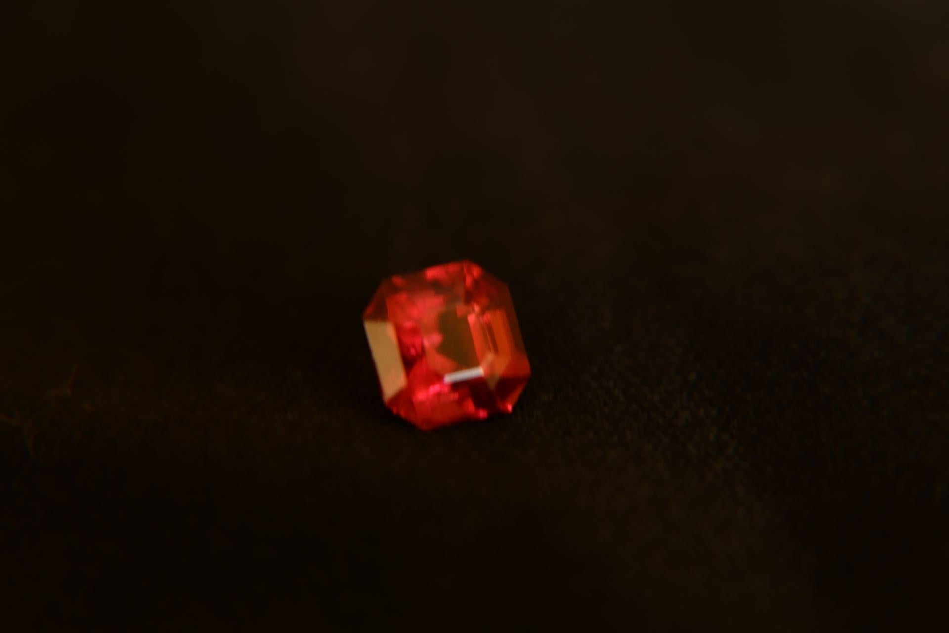 1.12 ct Padparadscha Sapphire, Unheated, GIR/GIA For Sale 1