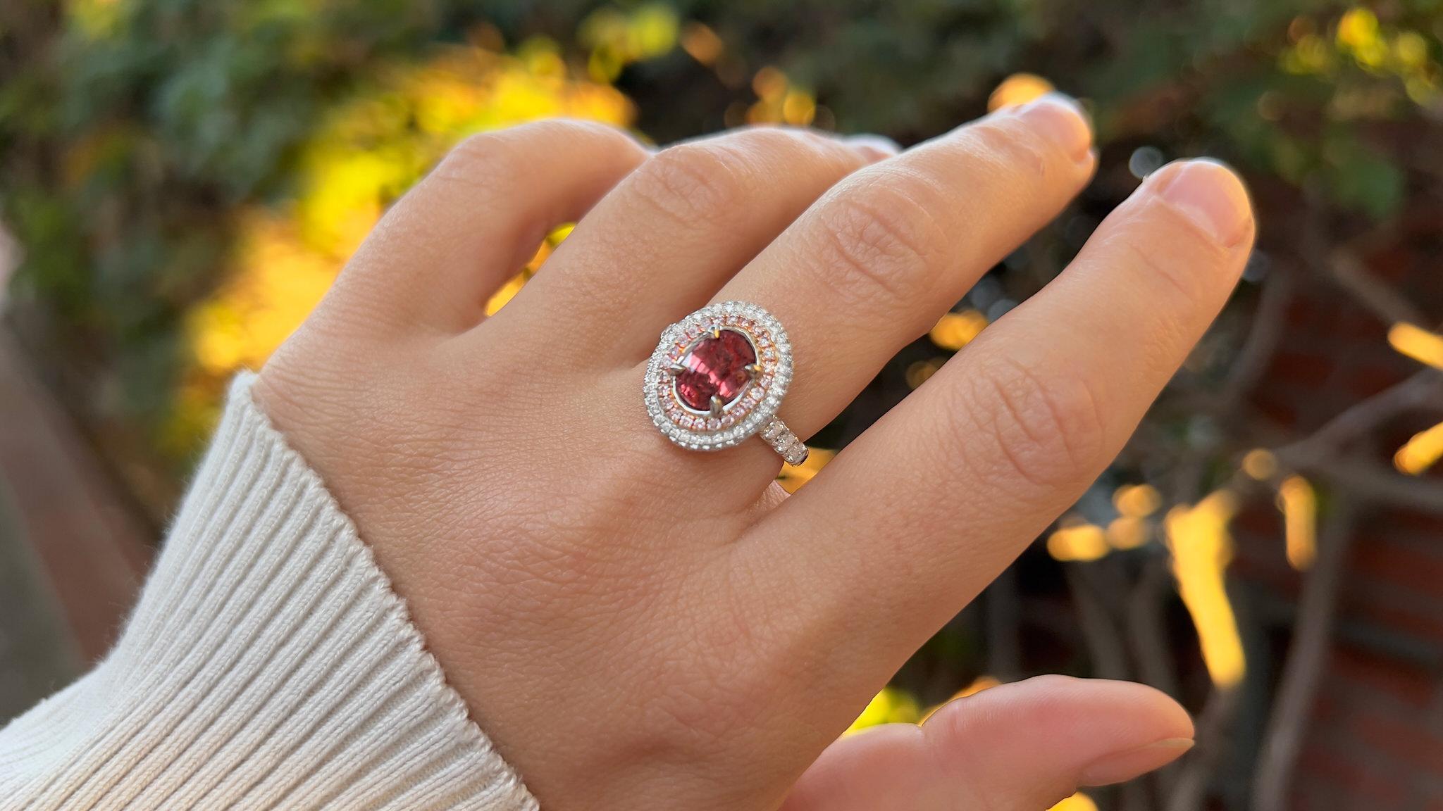 Padparadscha Spinel Ring With Diamonds 3 Carats 18K White Gold In Excellent Condition For Sale In Carlsbad, CA