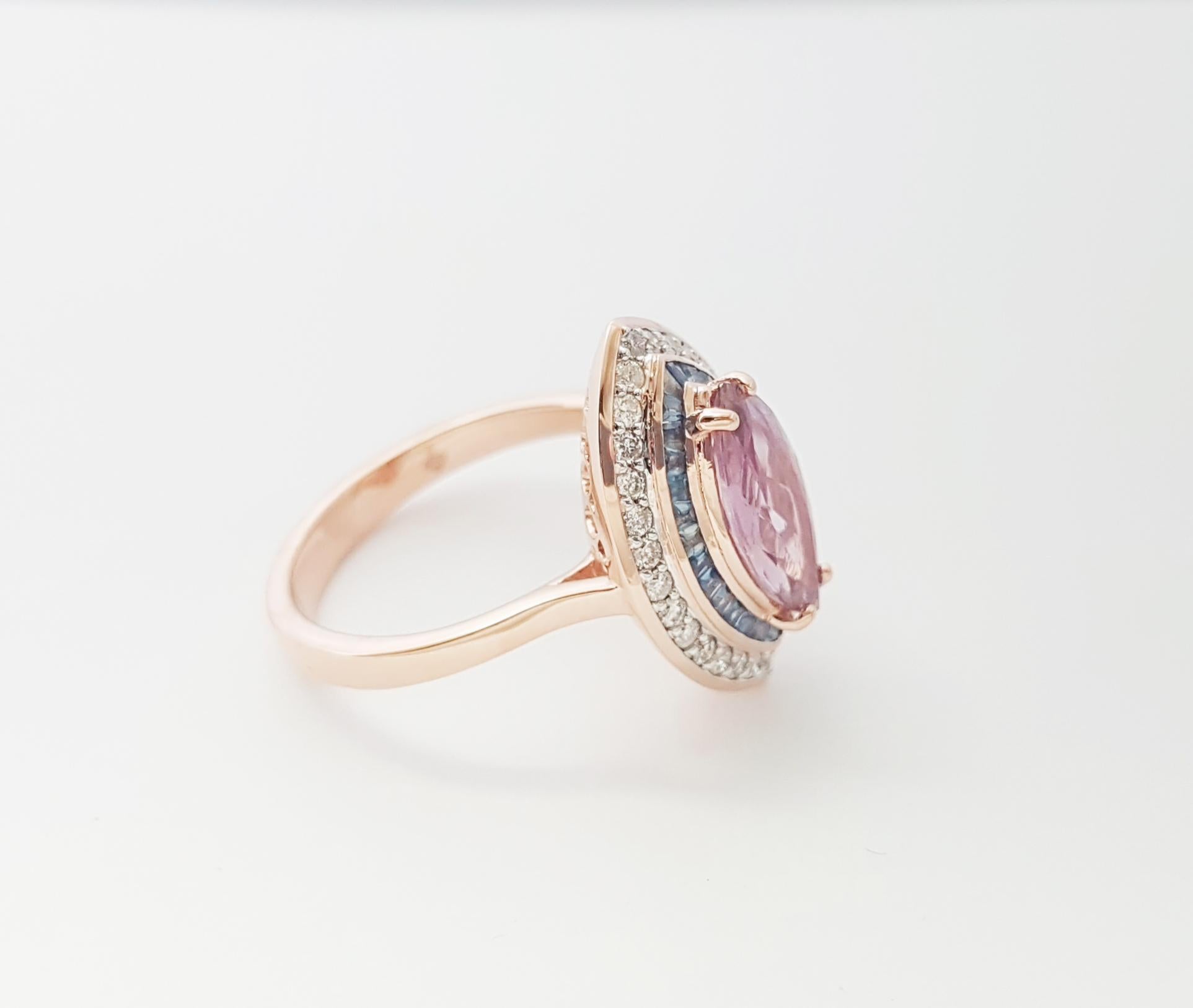 Bague Padparadscha avec saphir bleu et diamant en or rose 18 carats en vente 4
