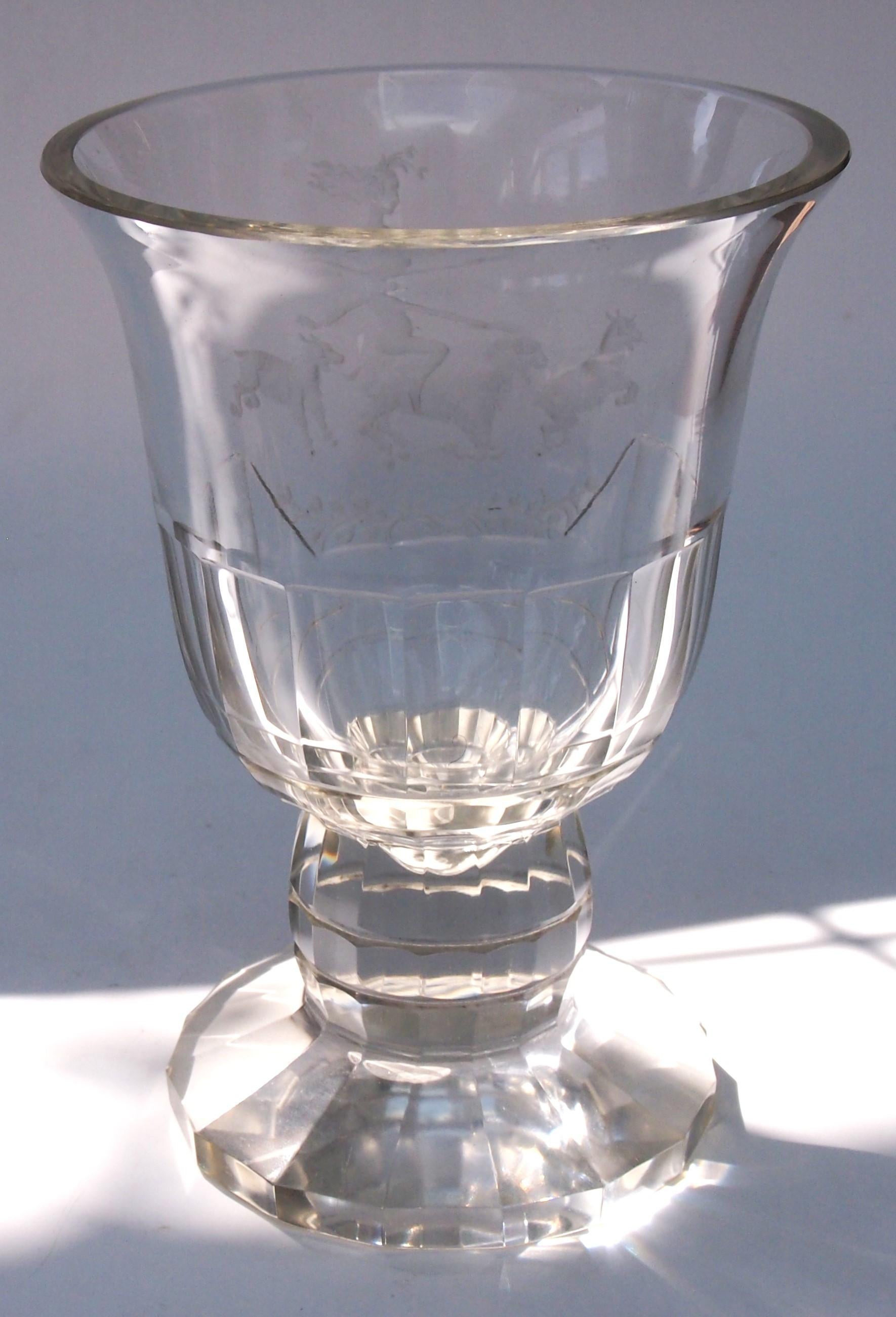 Vase en verre pour festival de Pagan par R. Cizek, taillé par A. Schroter Produit Haida c1910 Bon état - En vente à Worcester Park, GB