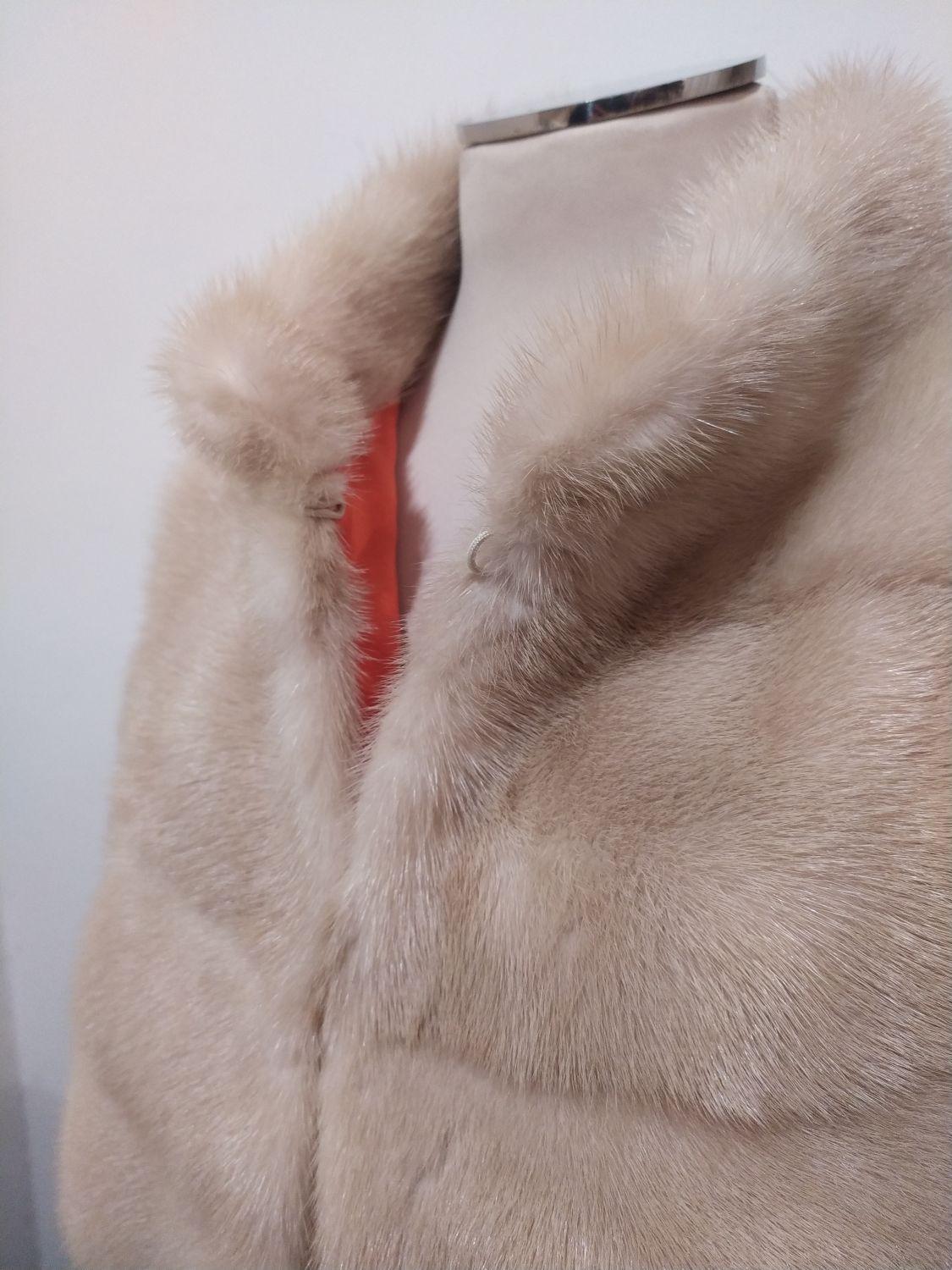 short sleeve fur coat