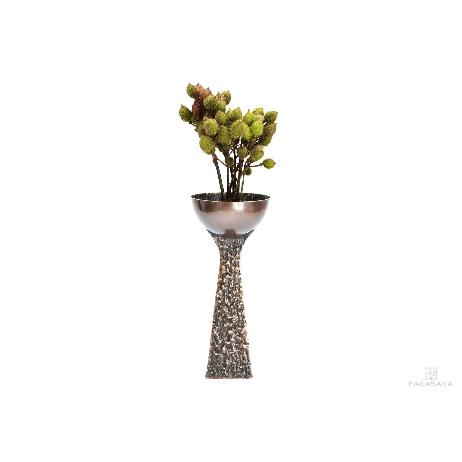 Page Vase by Fakasaka Design For Sale 2