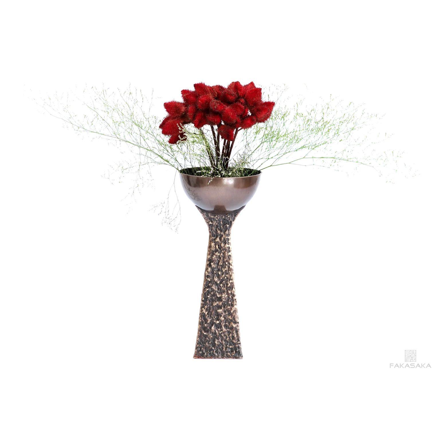 Page Vase by Fakasaka Design For Sale 1