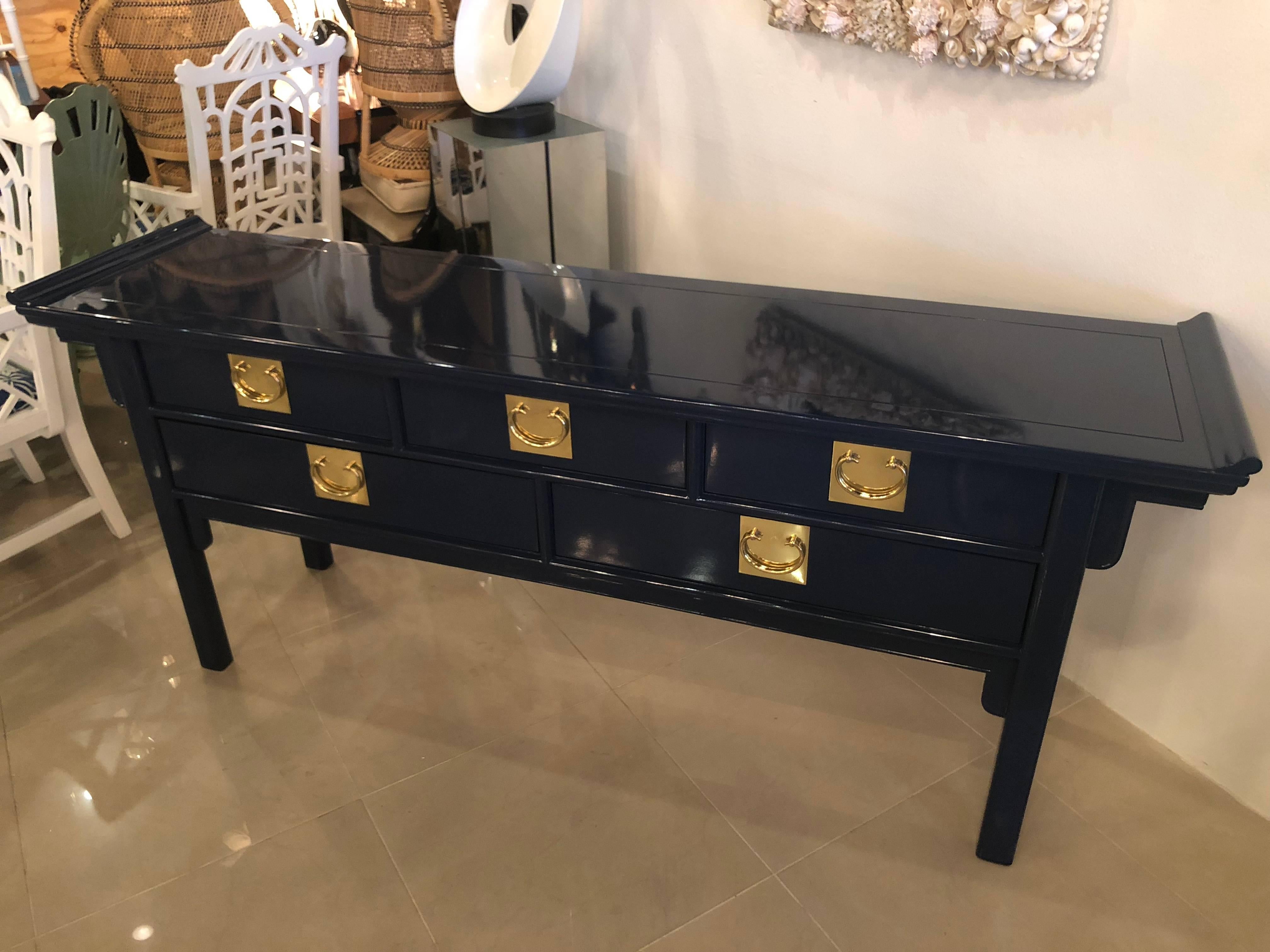 Pagoda Console Table by Century Newly Lacquered Navy Blue Brass Pulls In Excellent Condition In West Palm Beach, FL
