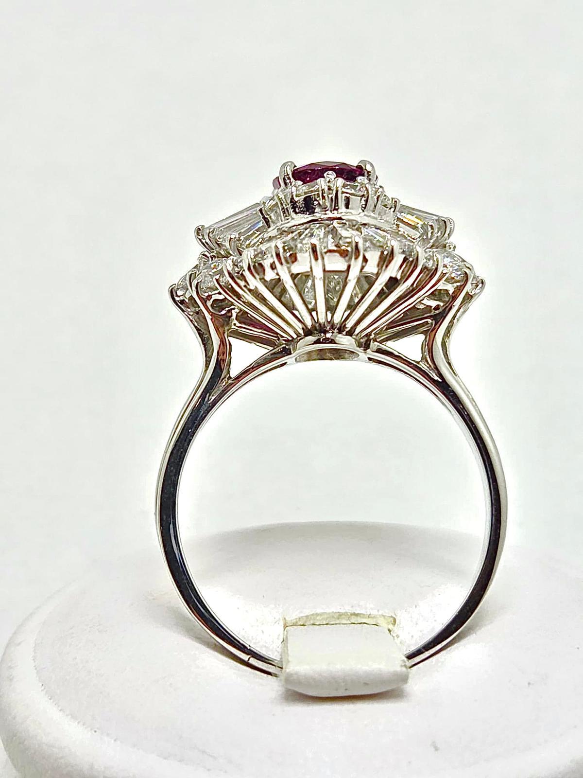 Donna Pagoda Ring with Rare 1.80 ct Natural Burmese Ruby and 3 ct Diamond Double Halo in vendita