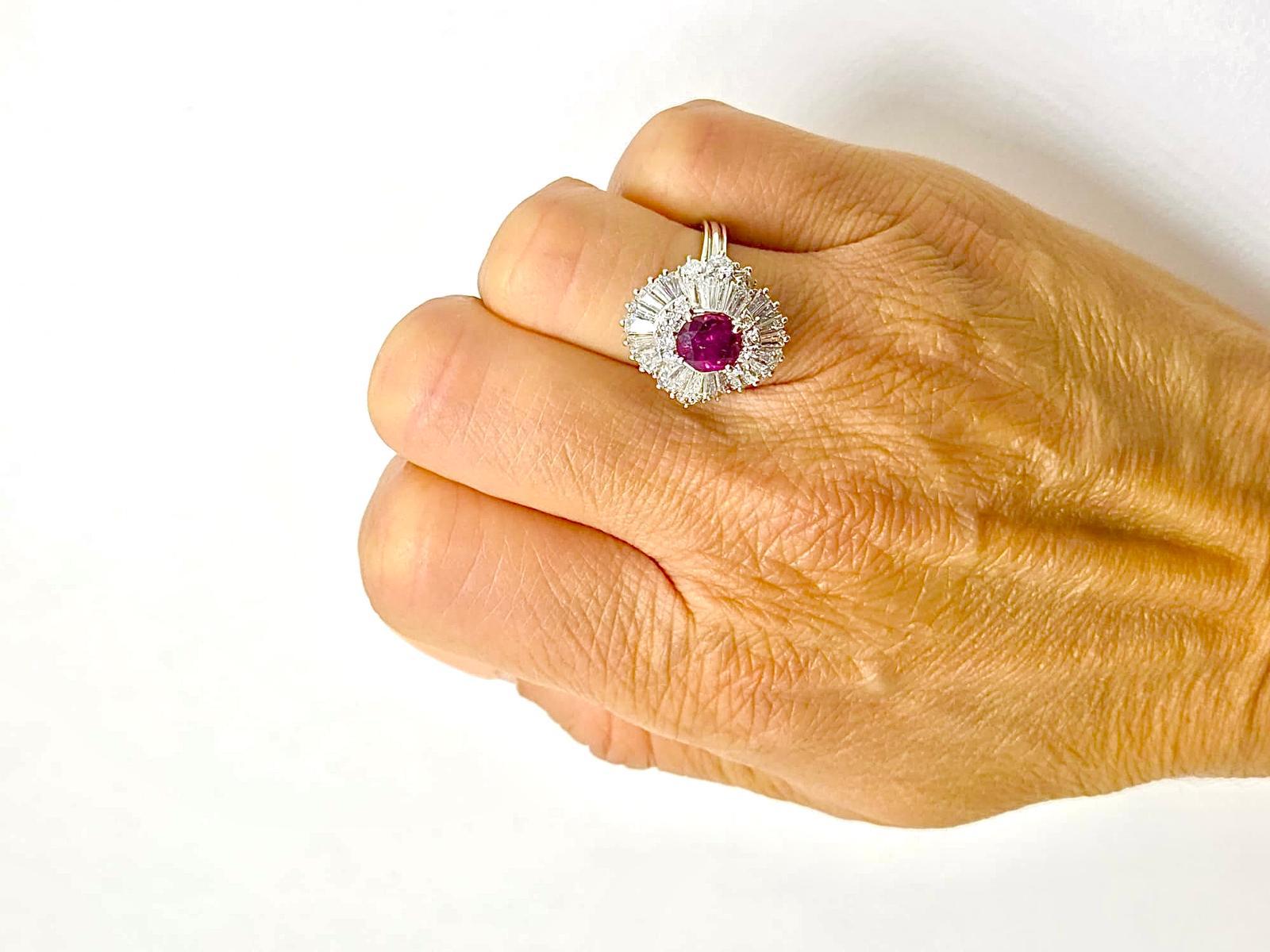 Pagoda Ring with Rare 1.80 ct Natural Burmese Ruby and 3 ct Diamond Double Halo in vendita 1