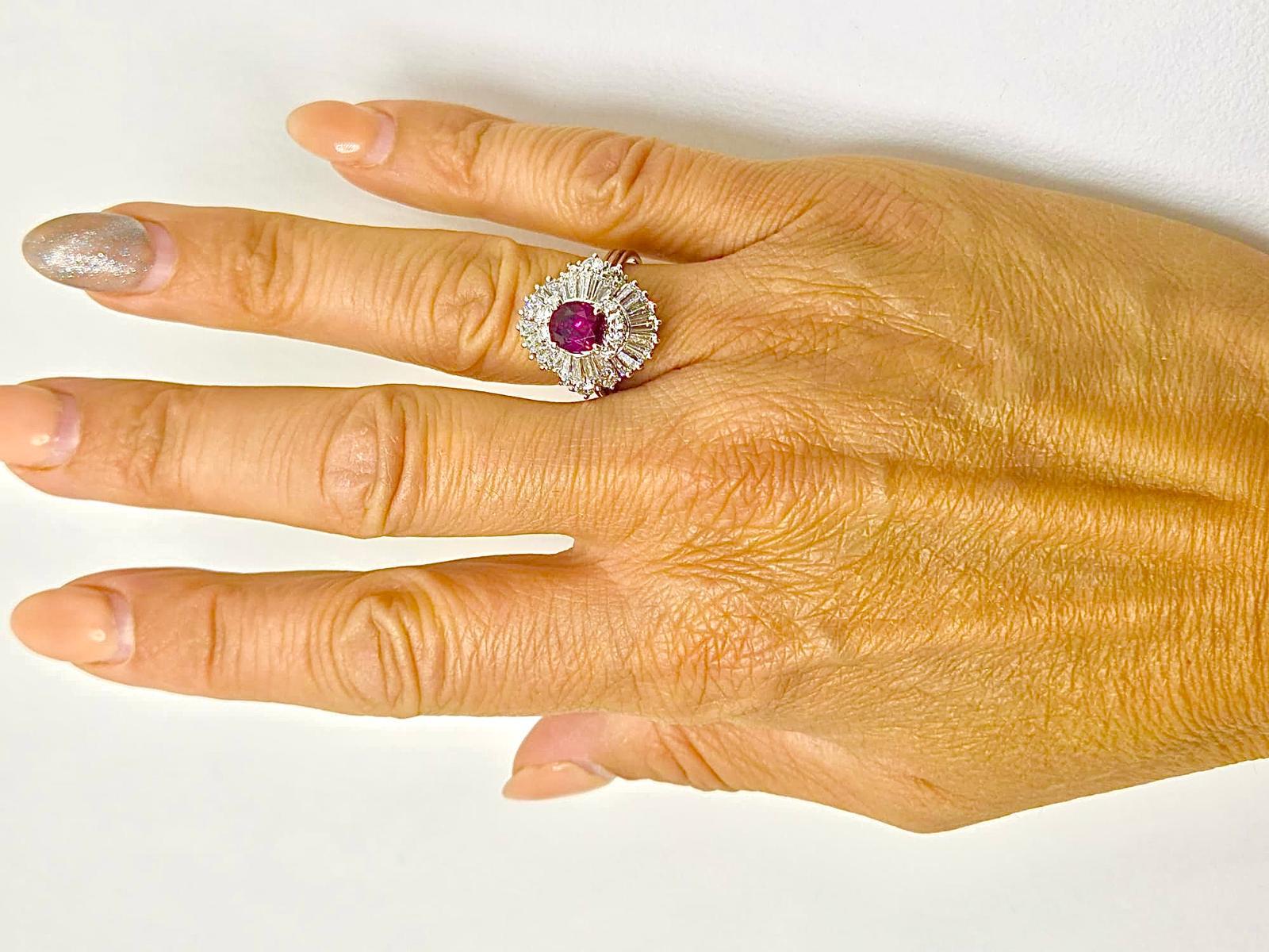 Pagoda Ring with Rare 1.80 ct Natural Burmese Ruby and 3 ct Diamond Double Halo in vendita 3