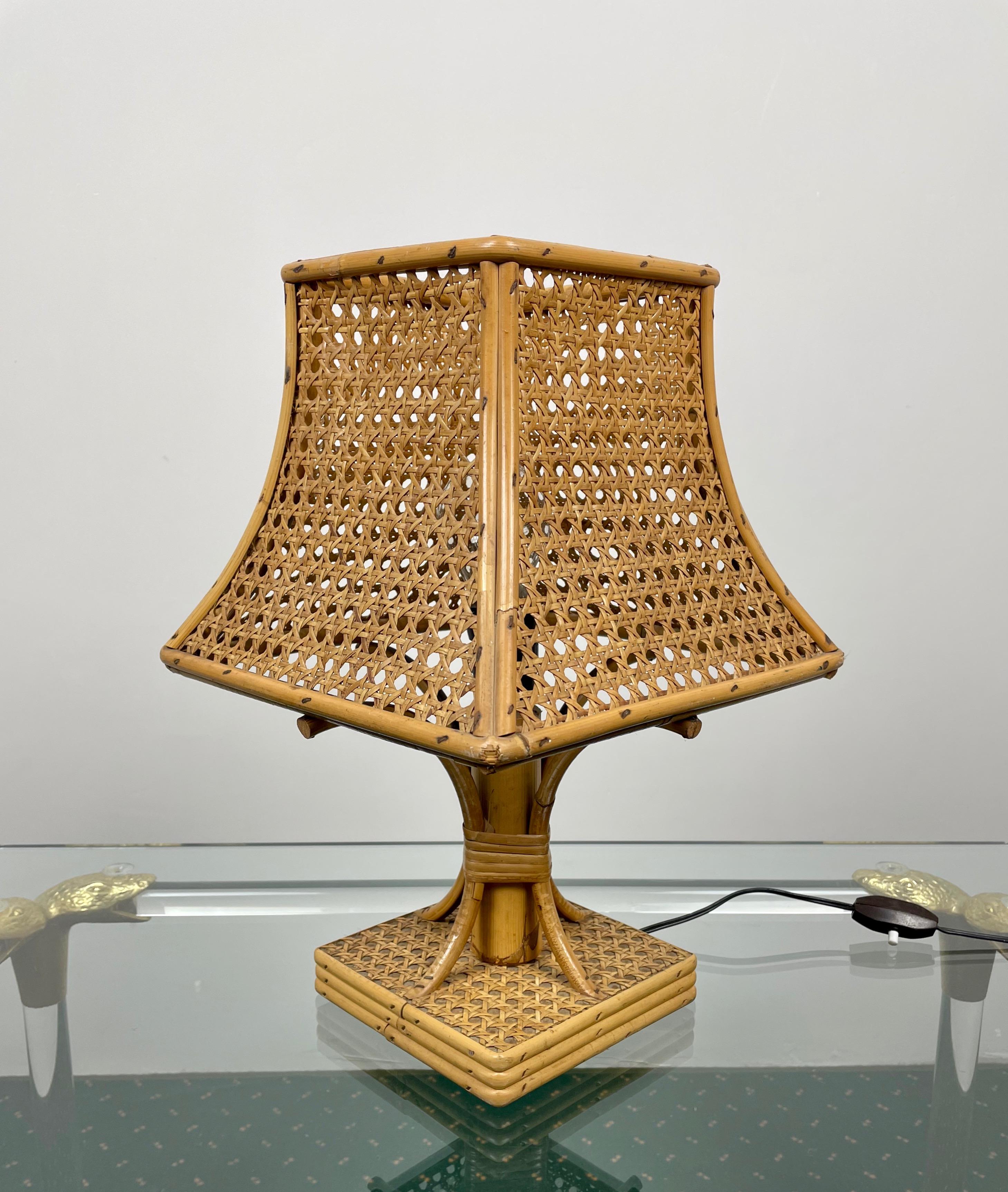 Pagoda Table Lamp in Wicker, Italy, 1970s 1