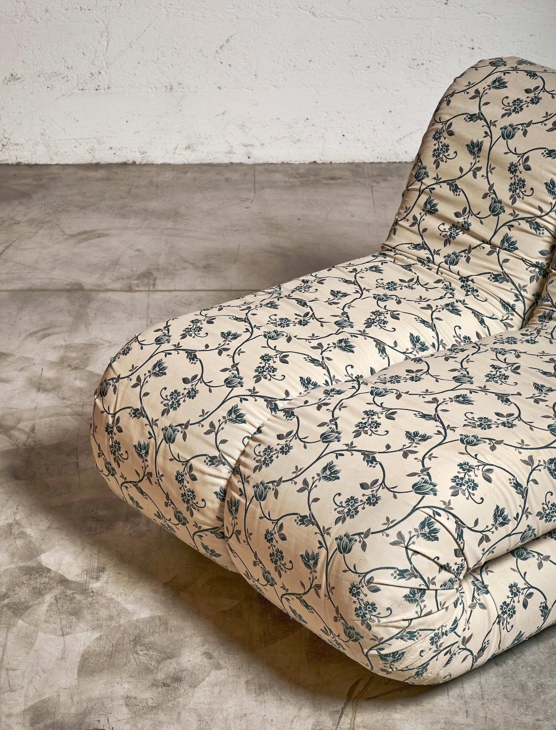 Post-Modern Pagru armchair by Claudio Vagnoni for 1p, 1968 For Sale