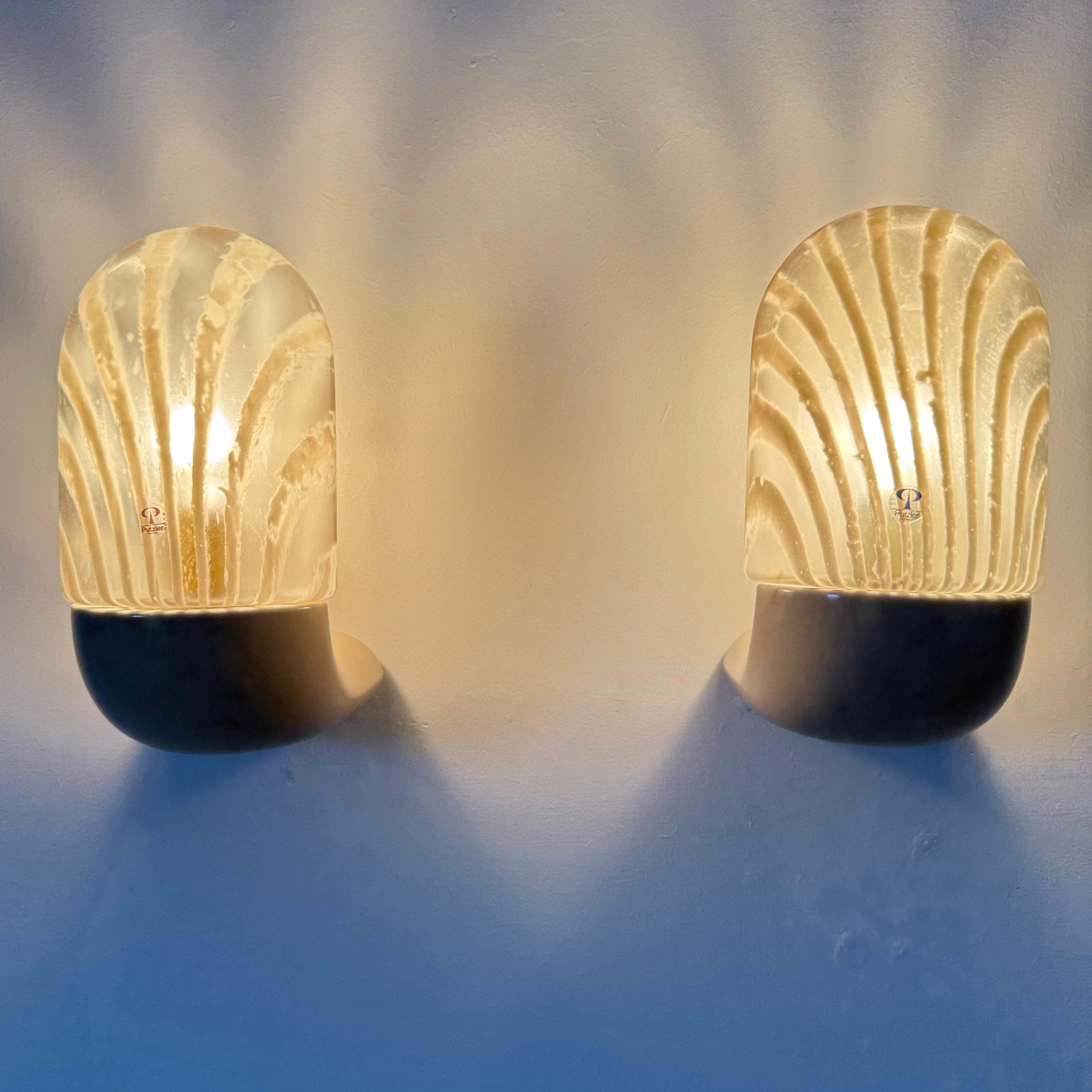 Tedesco Pai di Peil & Puzler applique in vetro zebrato e ceramica, anni '70 in vendita