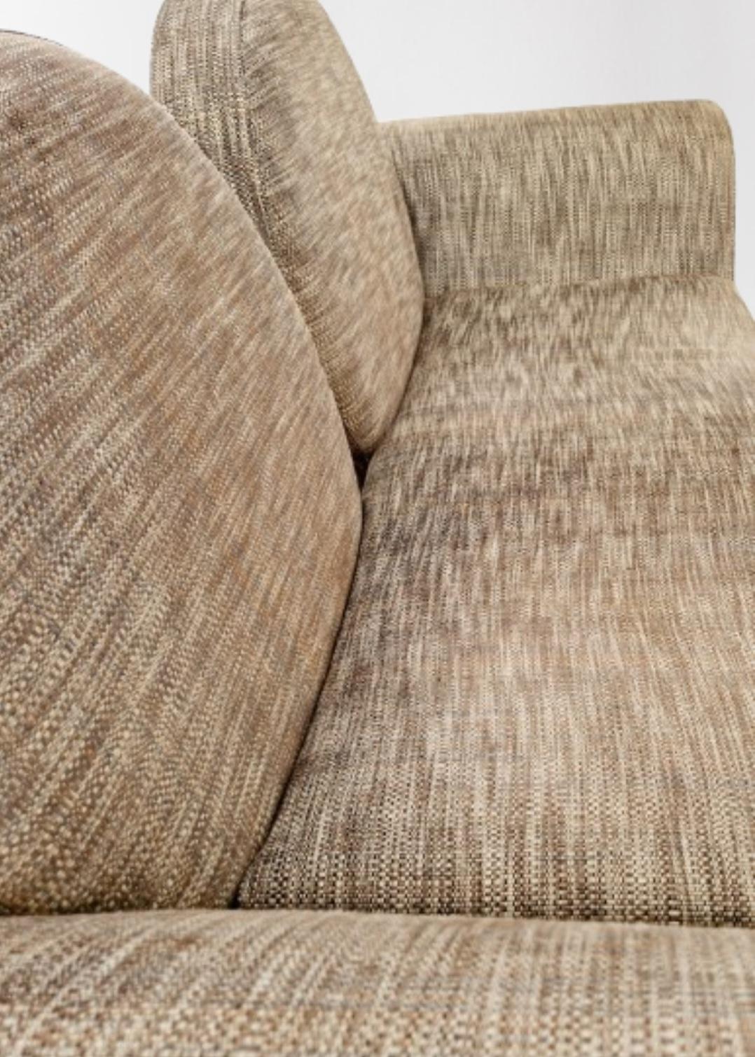 Paid of Italian Gondola Sofas in the Manner of Salotti Ambrogi en vente 2