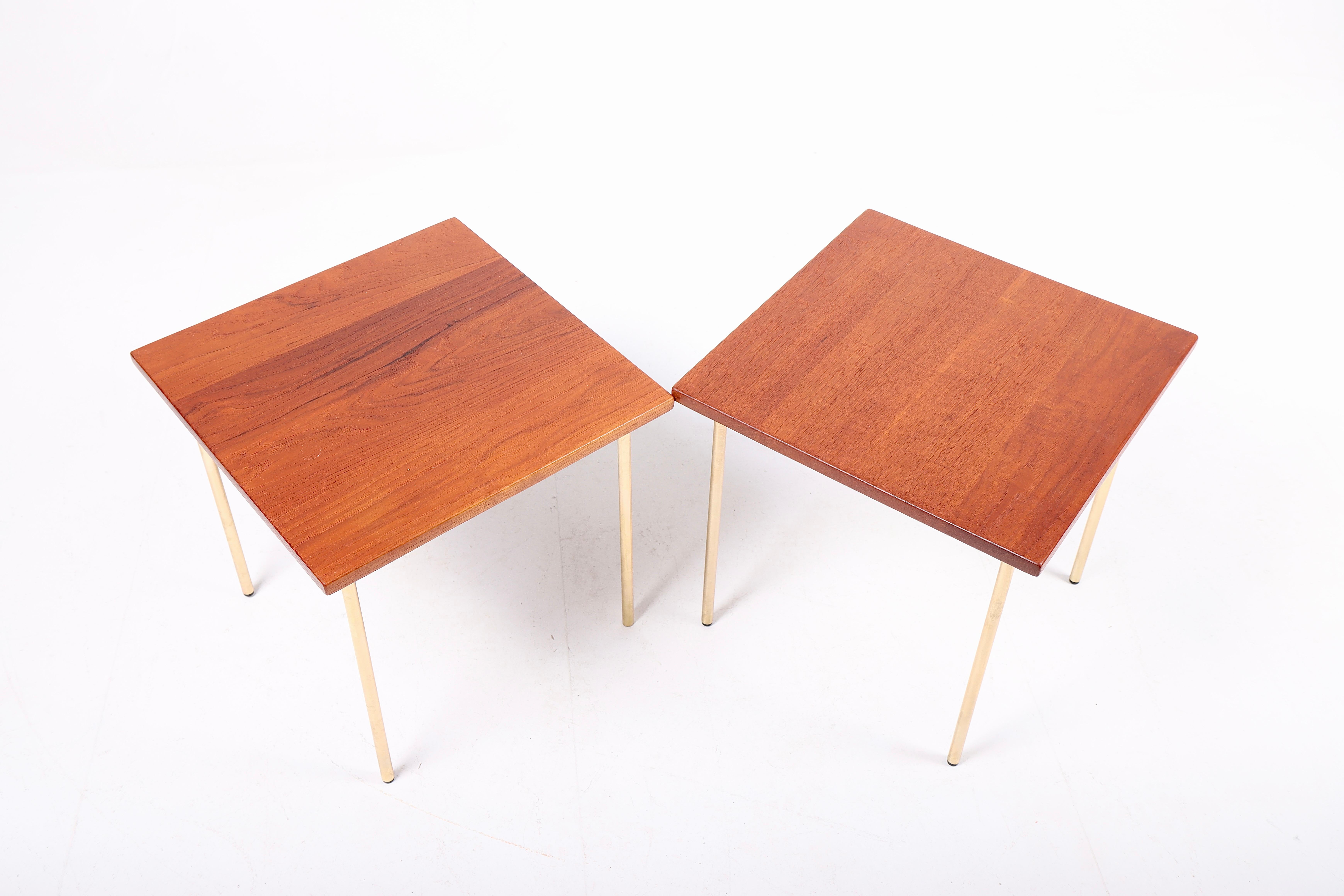 Pair of Side Tables in Solid Teak by Hvidt & Mølgaard, Made in Denmark In Good Condition For Sale In Lejre, DK