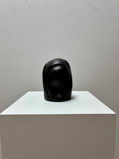 Non Dual Absortive Form IX: Escultura cerámica abstracta, década de 2010, nueva, 9,5 x 6,5