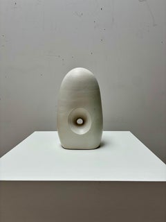 Non-Dual White: scultura astratta in ceramica, anni 2010, nuova, 10,25 x 6 x 4,75