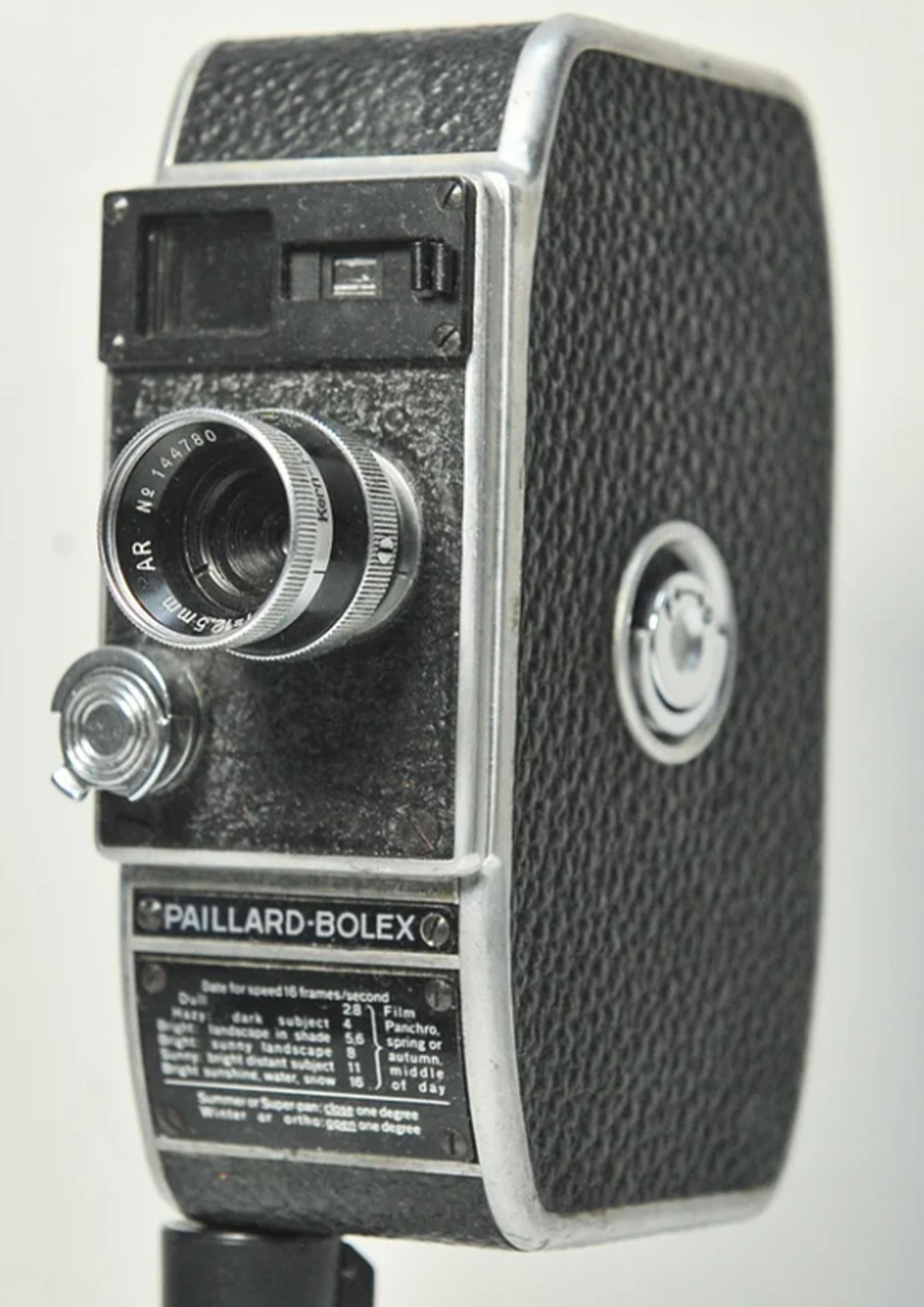 Paillard-Bolex L8 Cámara mecánica de 8 mm de cuerda con objetivo fijo Yvar de 12,5 mm F2,8 Acero en venta