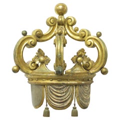 Corona de lit peinte et dorée à la feuille, or et argent