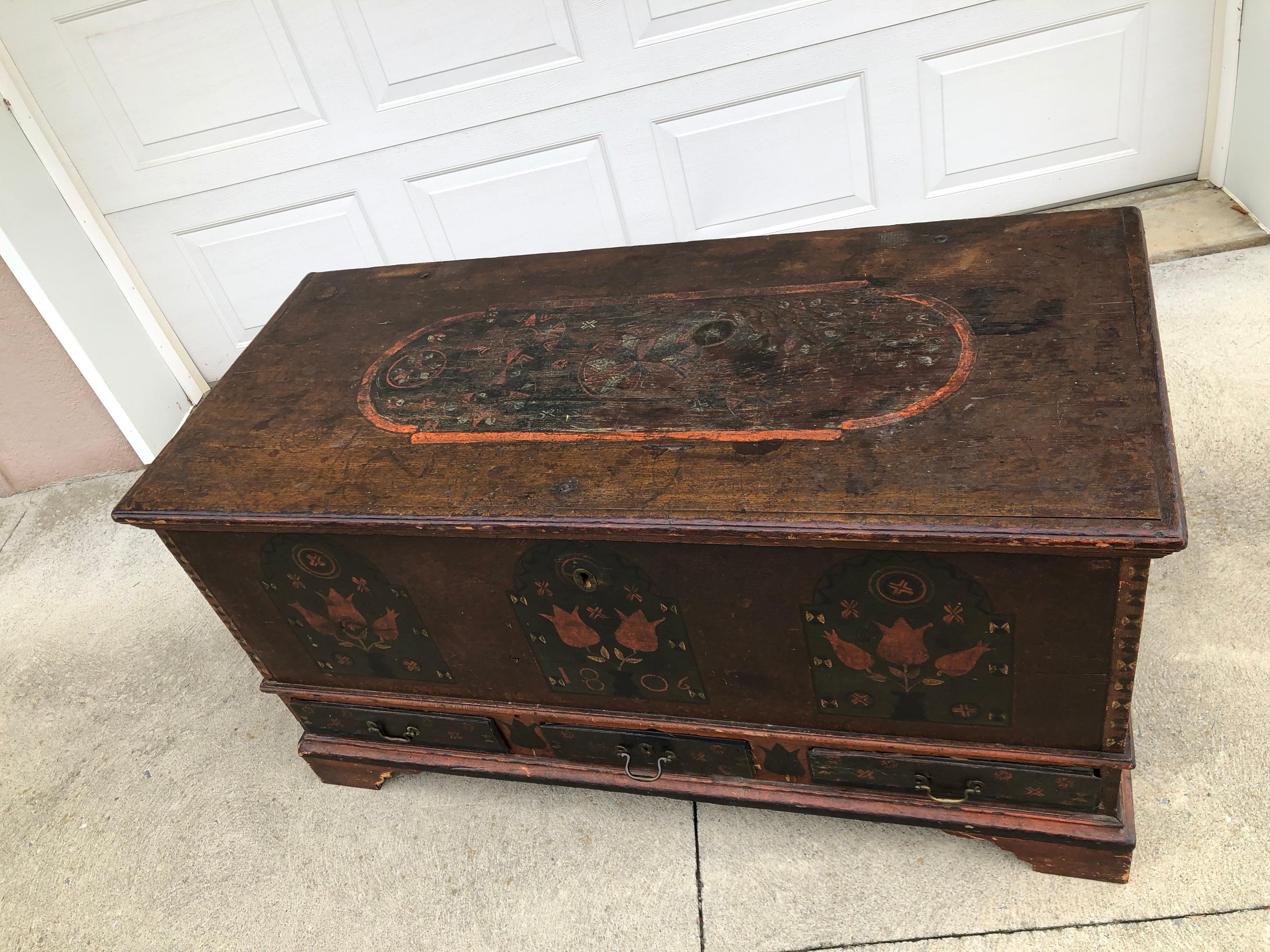 Hand-Painted Paint Decorated Dower Chest Dauphin County Pennsylvania For Sale