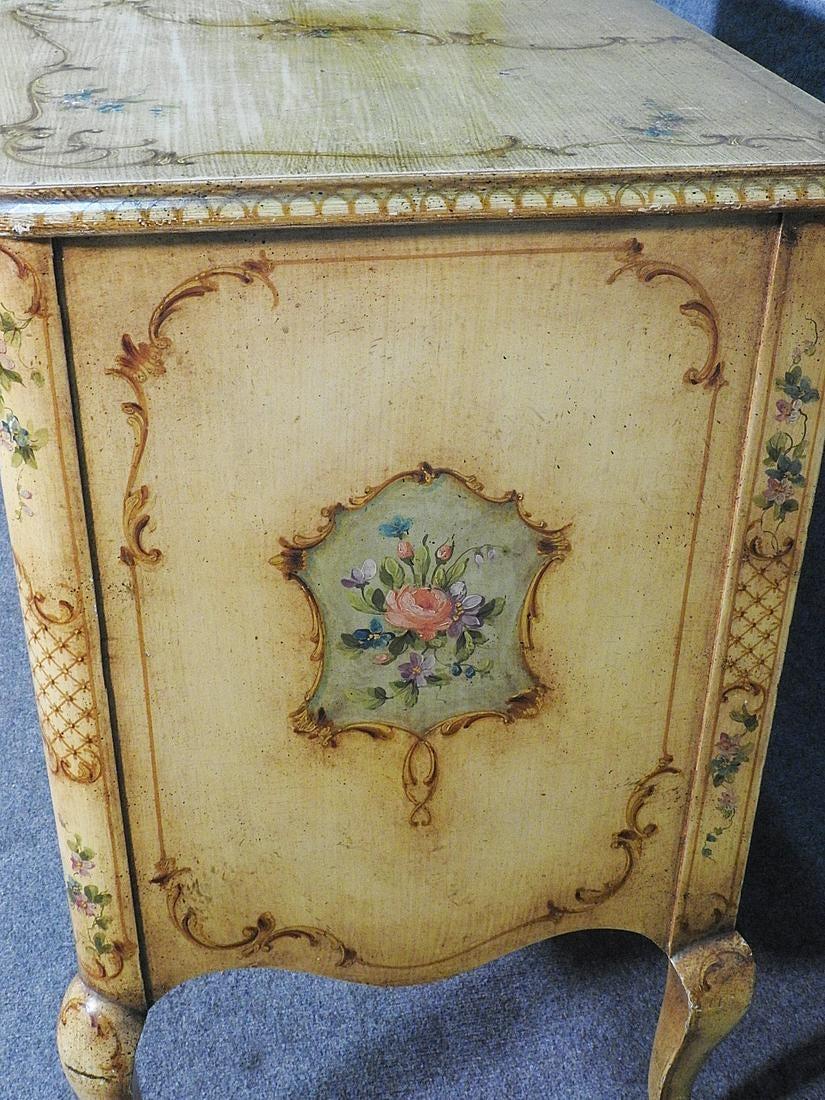 Paint Decorated French Louis XV Commode Dresser Buffet Server, circa 1920 5