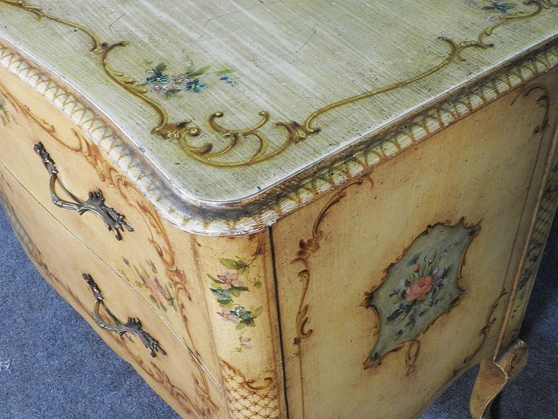 Paint Decorated French Louis XV Commode Dresser Buffet Server, circa 1920 3
