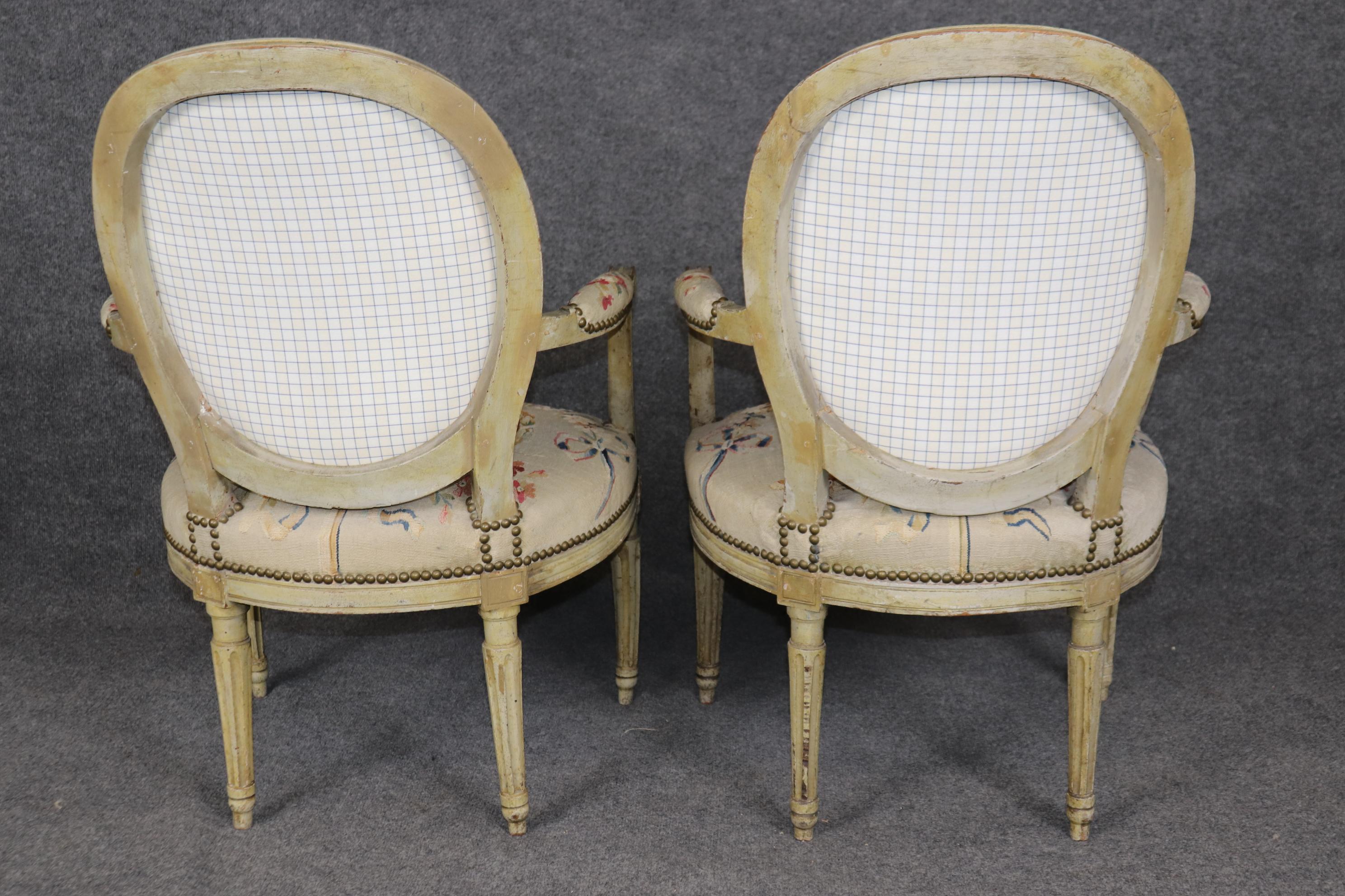 Paint Decorated French Louis XVI Tapestry Upholstered French Salon Set For Sale 14
