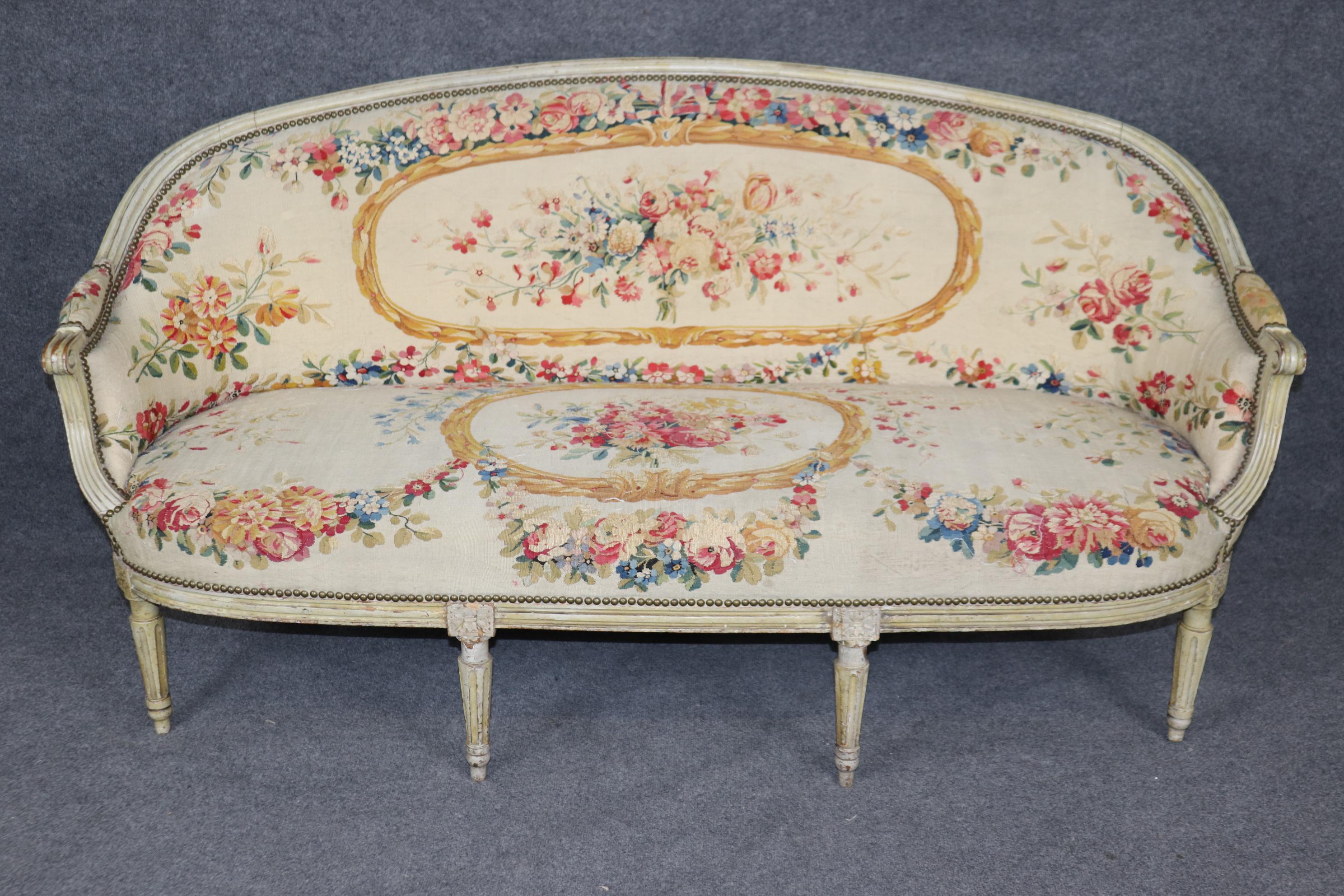Early 20th Century Paint Decorated French Louis XVI Tapestry Upholstered French Salon Set For Sale