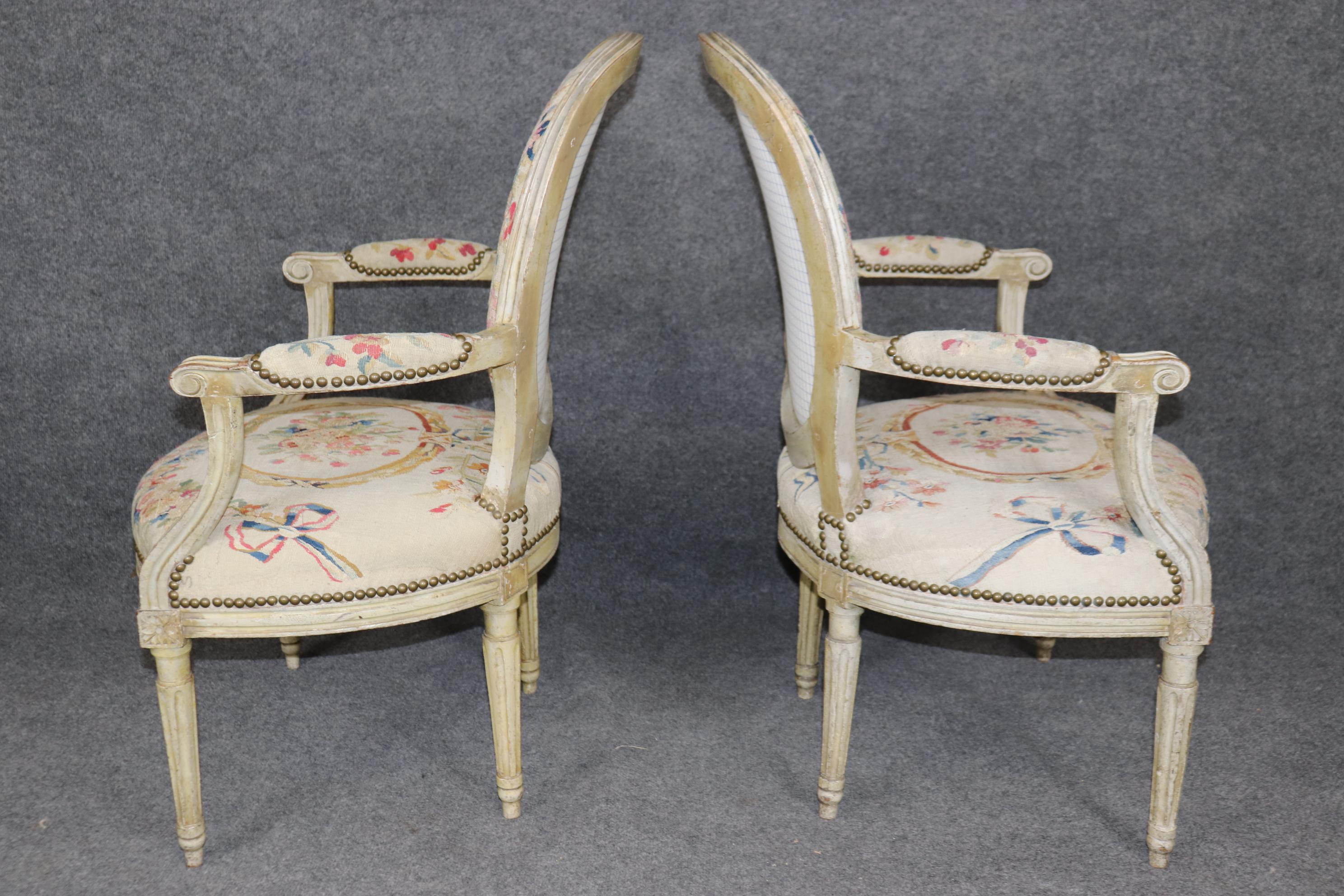 Paint Decorated French Louis XVI Tapestry Upholstered French Salon Set For Sale 4