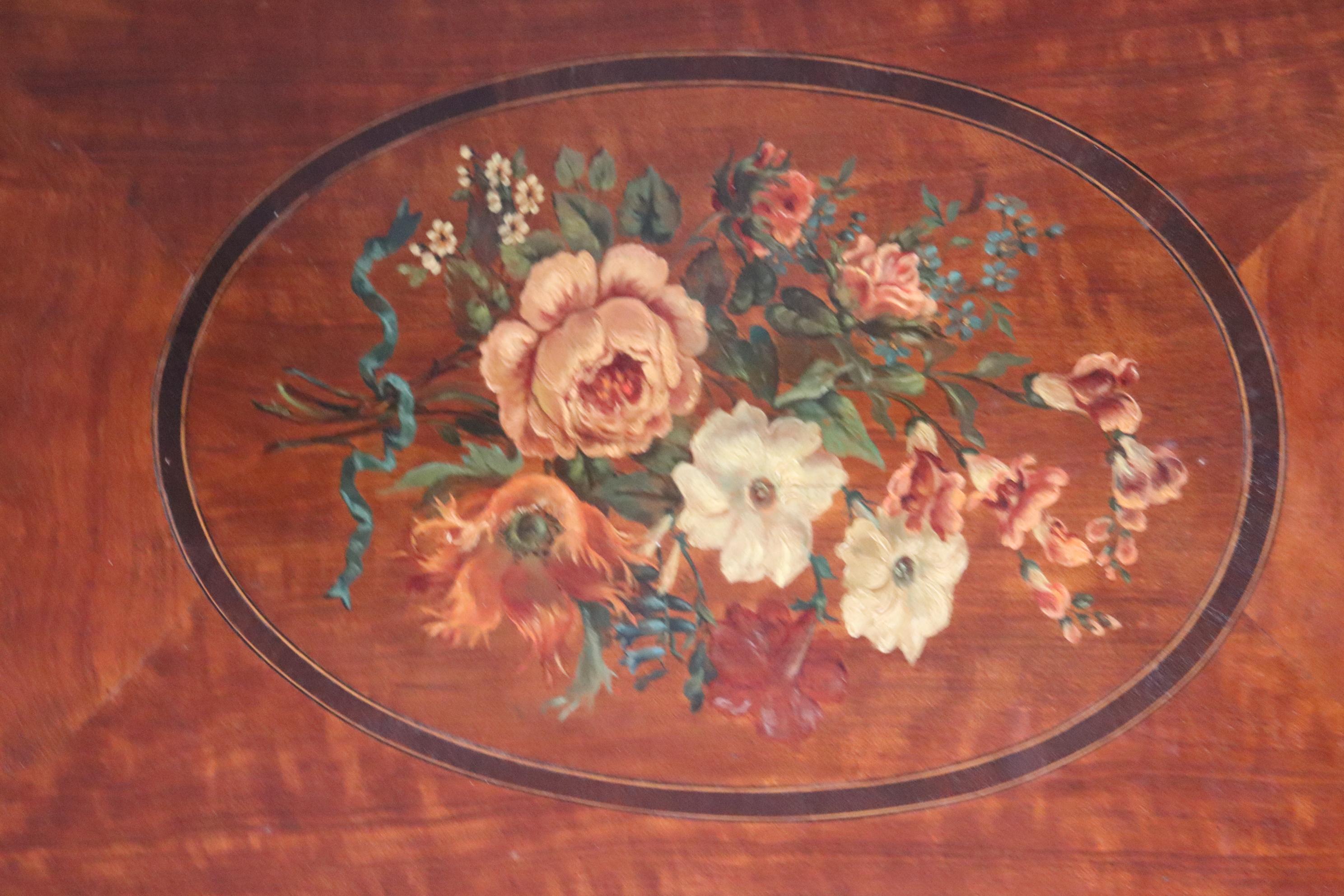Commode anglaise de style Adams en bois de satin décoré de peinture, vers 1900 en vente 12