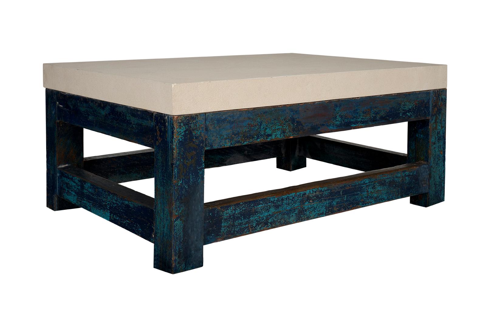 Rustique Peinture d'une table d'atelier Patina en guise de café en vente