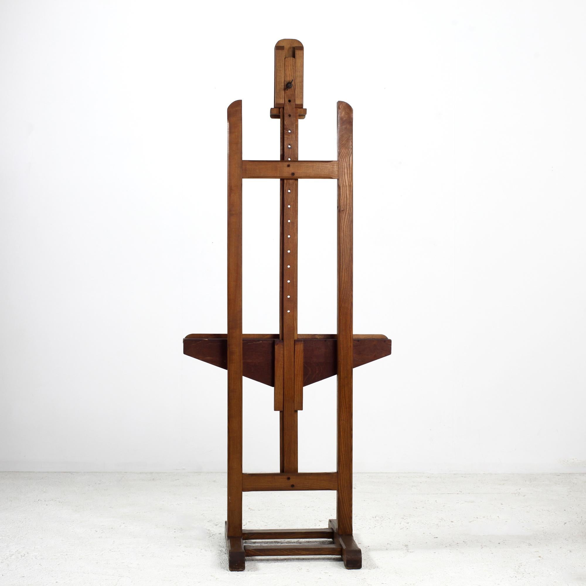 Chevalet d'artiste réglable en bois peint, milieu du 20e siècle Bon état - En vente à Saint  Ouen, FR