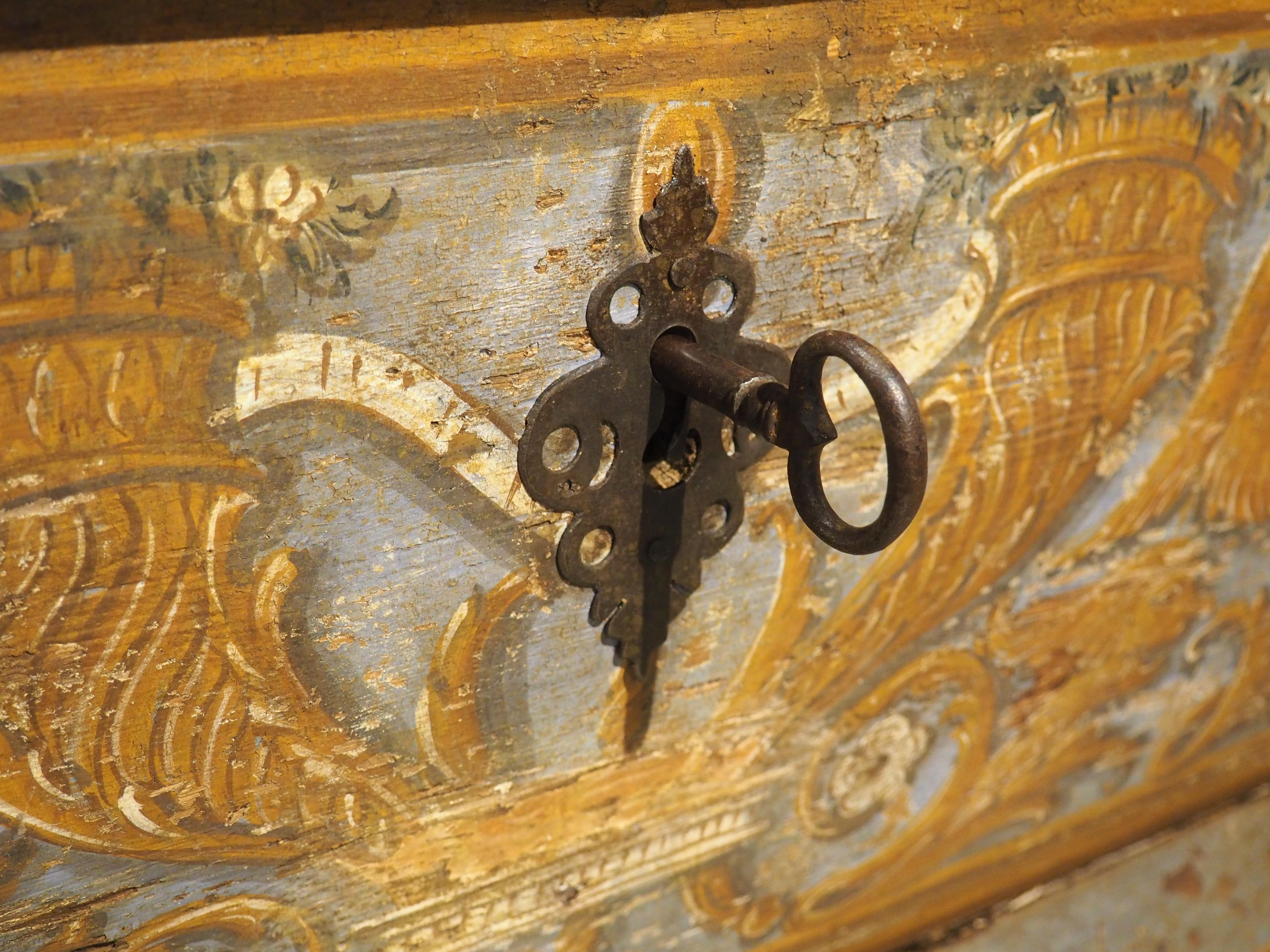 Cassone armoriale dipinto del XIX secolo proveniente da Firenze, Italia in vendita 5