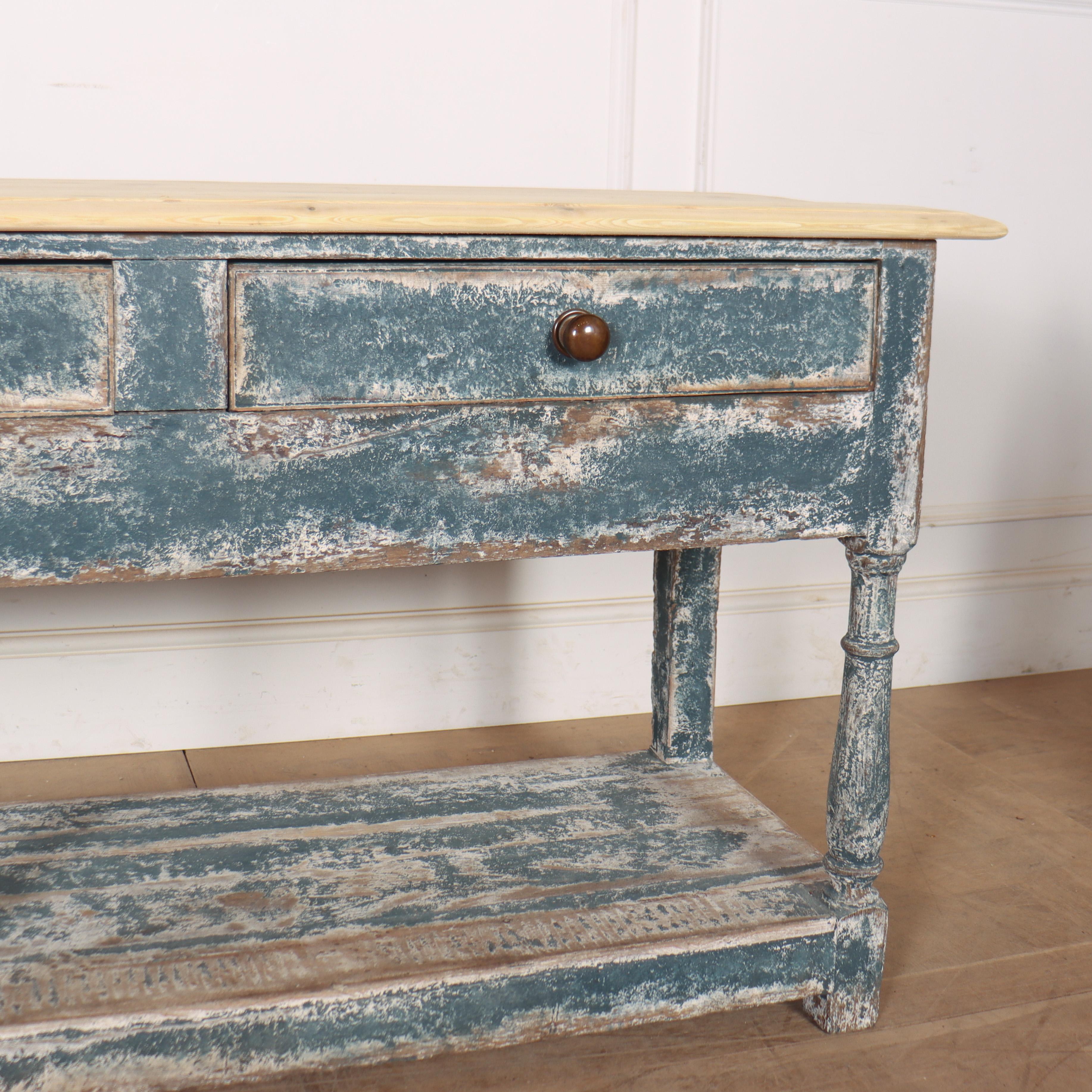 English Painted Dresser Base In Good Condition For Sale In Leamington Spa, Warwickshire