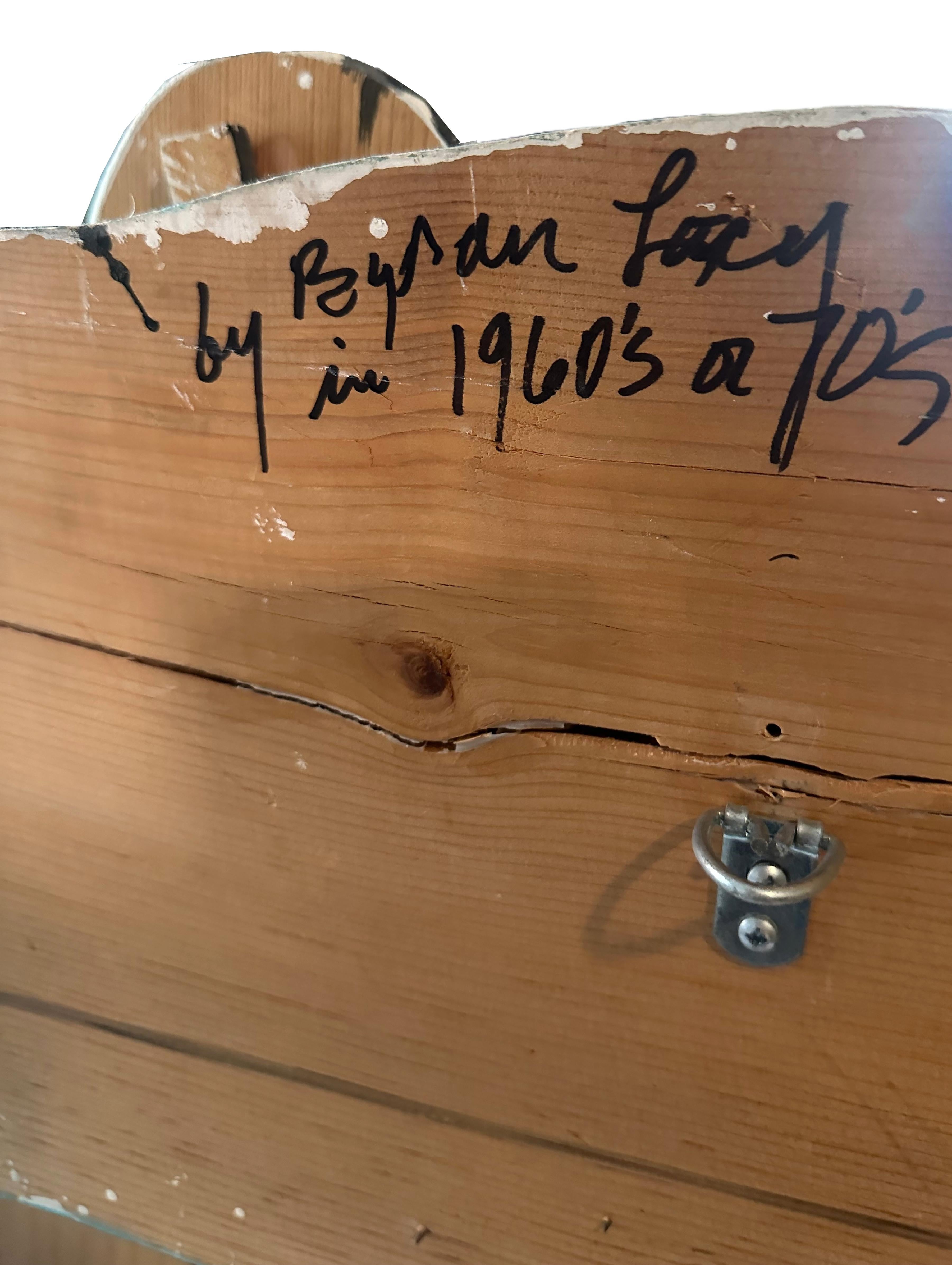 Abstrakt gemalt  Skulptur auf Wood Wood des amerikanischen Künstlers Byron Lacy (20. Jahrhundert) im Angebot