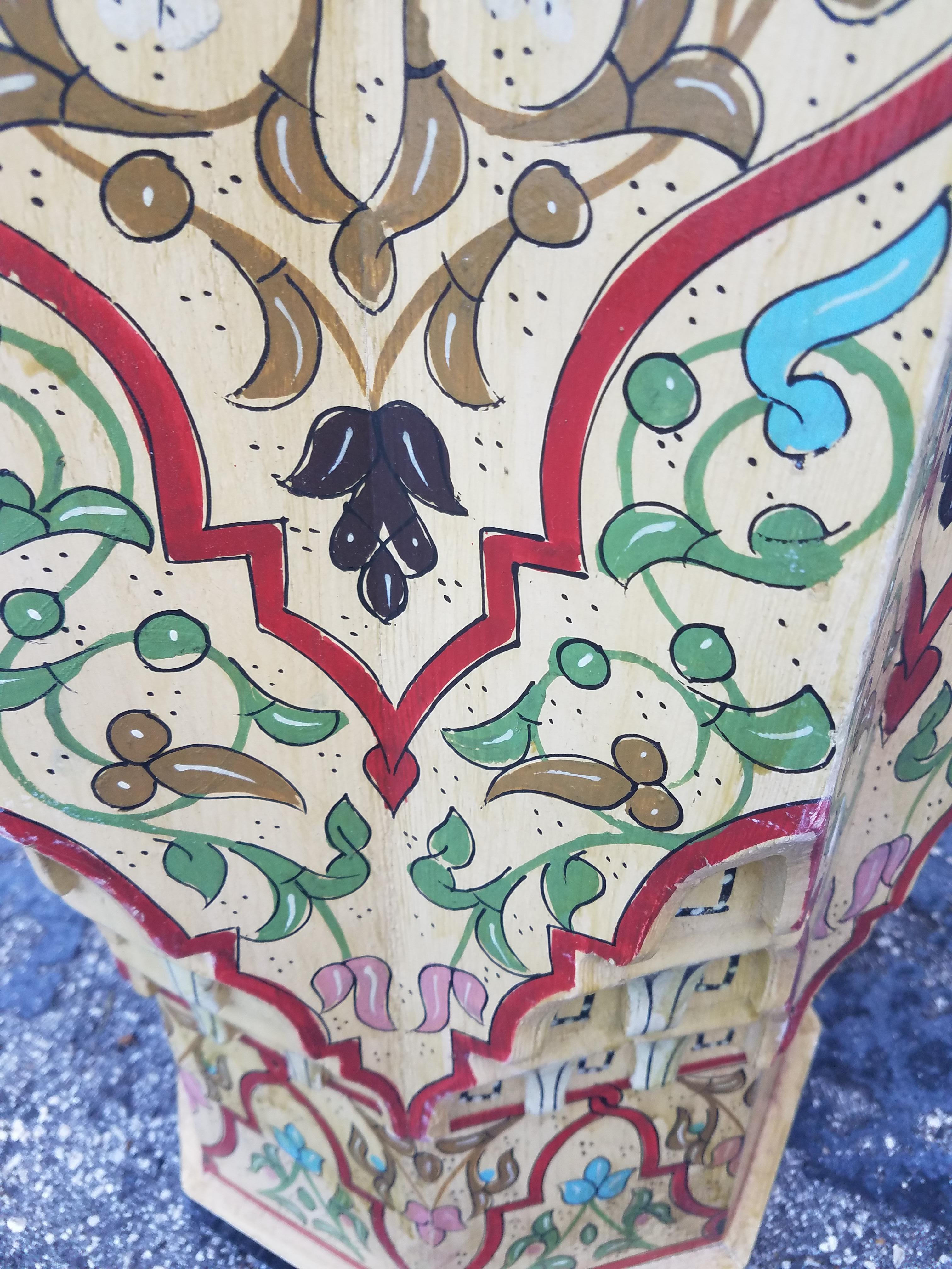 Painted and Carved Moroccan Star Table, Natural or Beige In Excellent Condition In Orlando, FL
