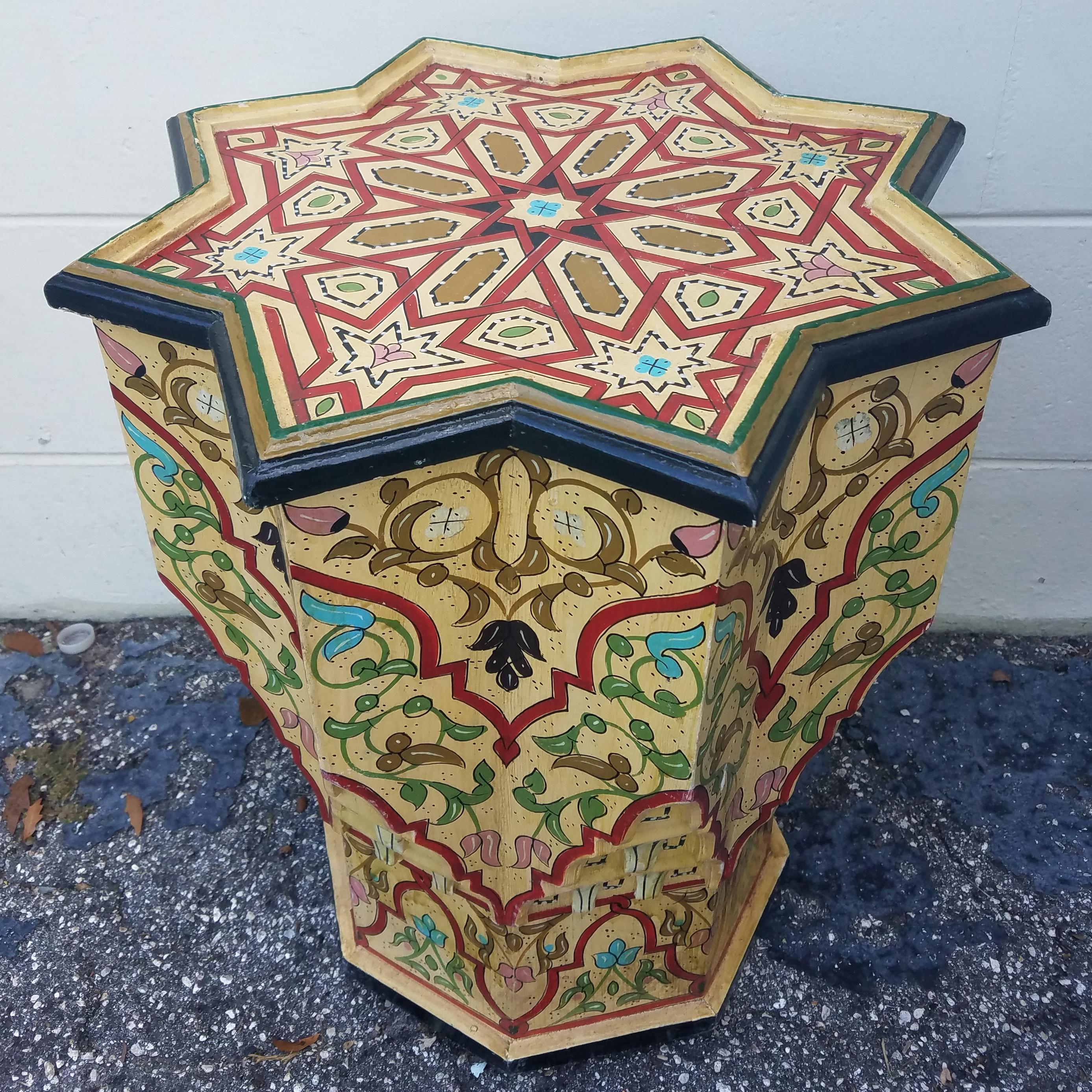 Painted and Carved Moroccan Star Table, Natural or Beige 1