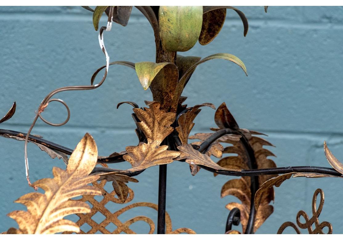 Lámpara de salón pintada y decorada con pan de oro Metal en venta