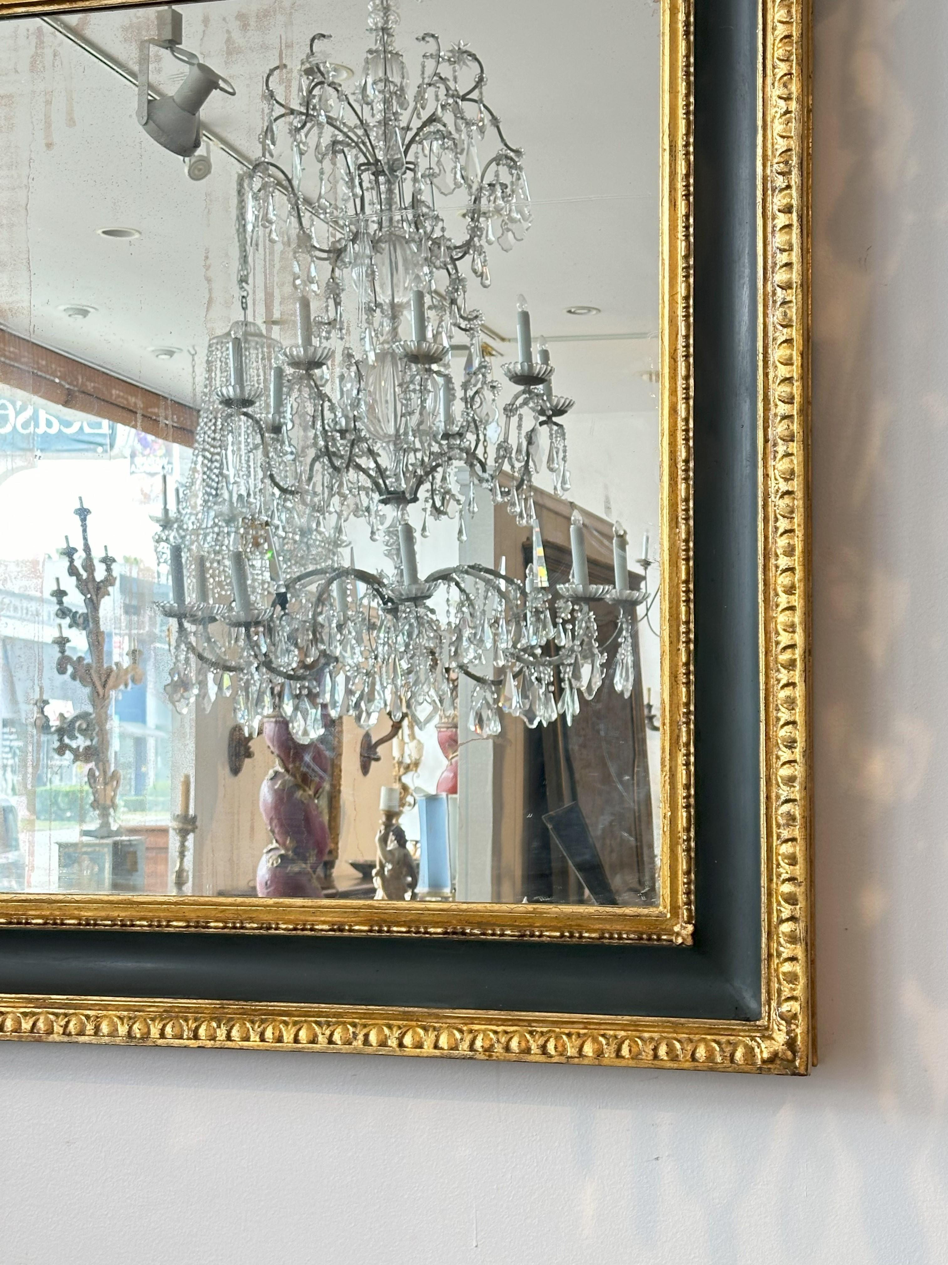 Painted and Giltwood Mirror In Good Condition For Sale In Los Angeles, CA