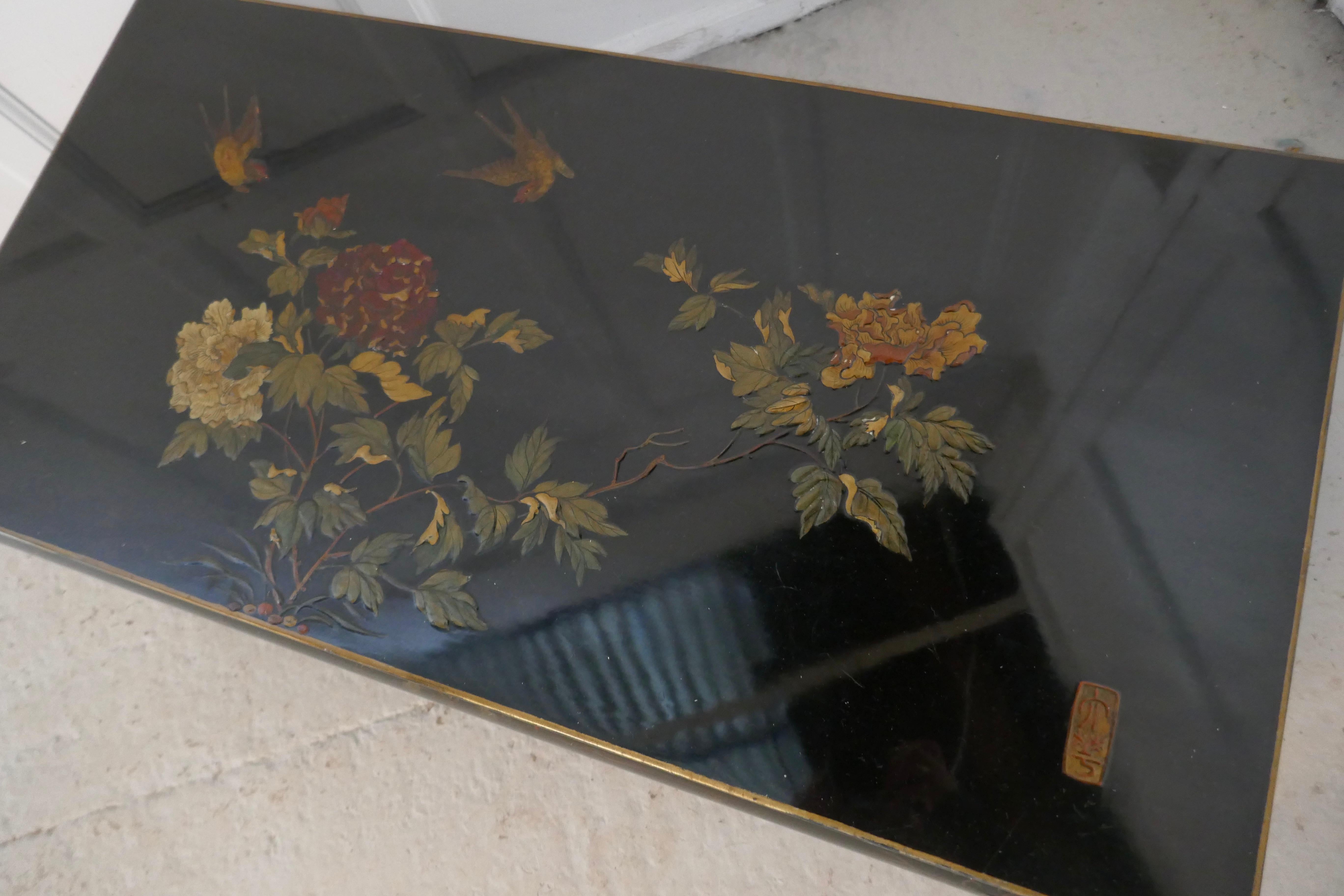 Painted and Lacquered Chinoiserie Coffee Table In Good Condition In Chillerton, Isle of Wight