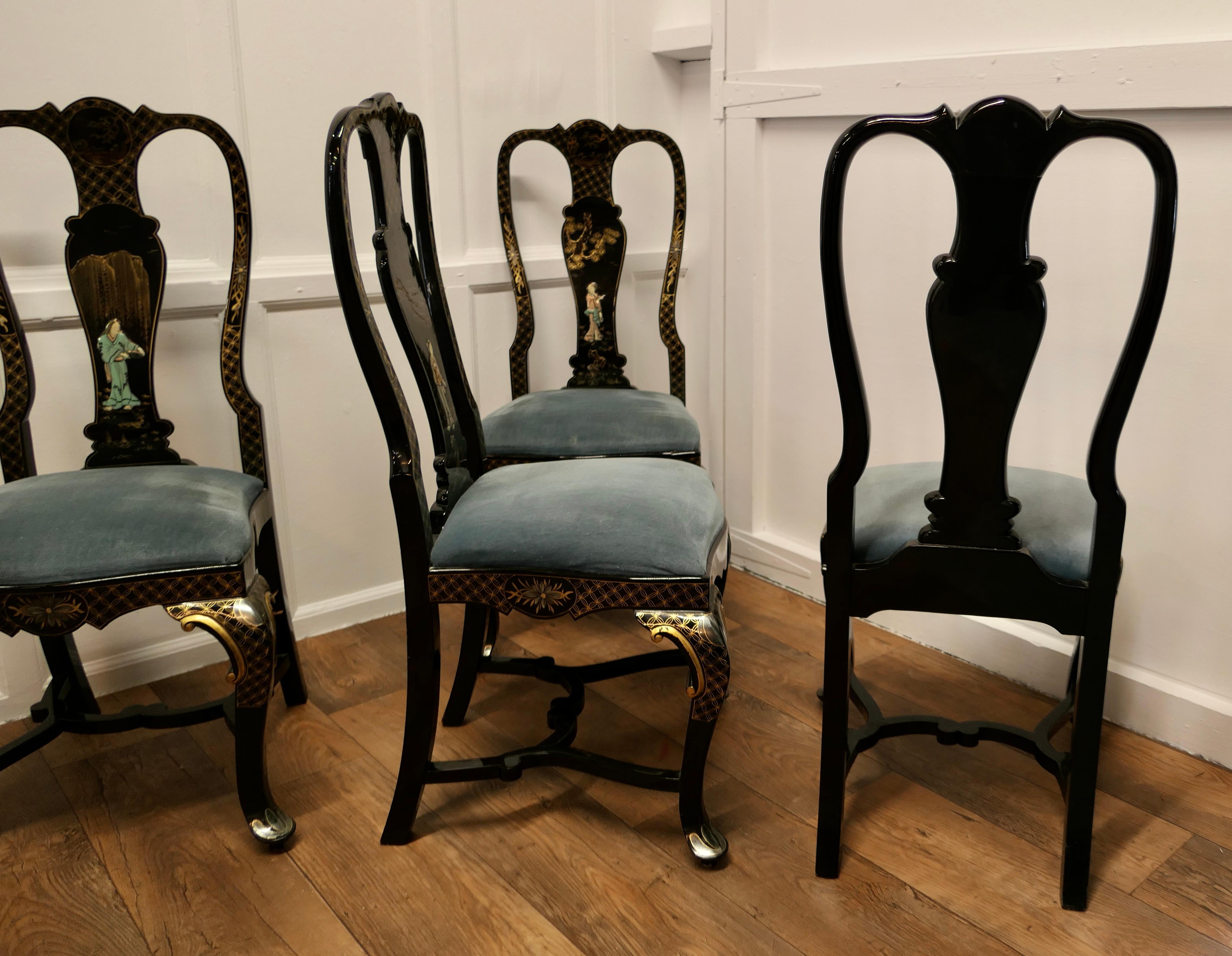 Painted and Lacquered Chinoiserie Dining Chairs a Lovely Looking Set of Four  For Sale 4