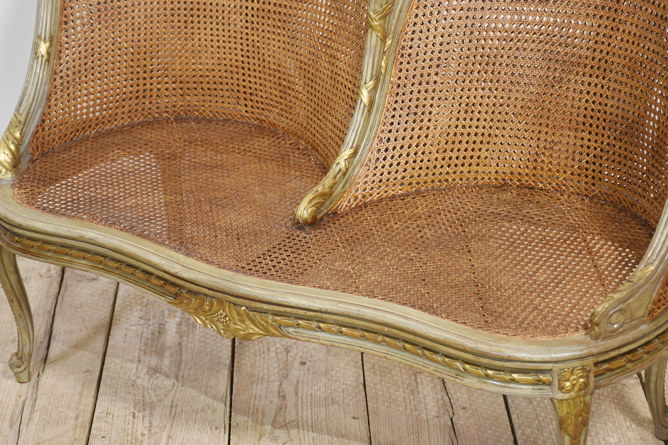 Canapé pintado y dorado a paquete en venta 6