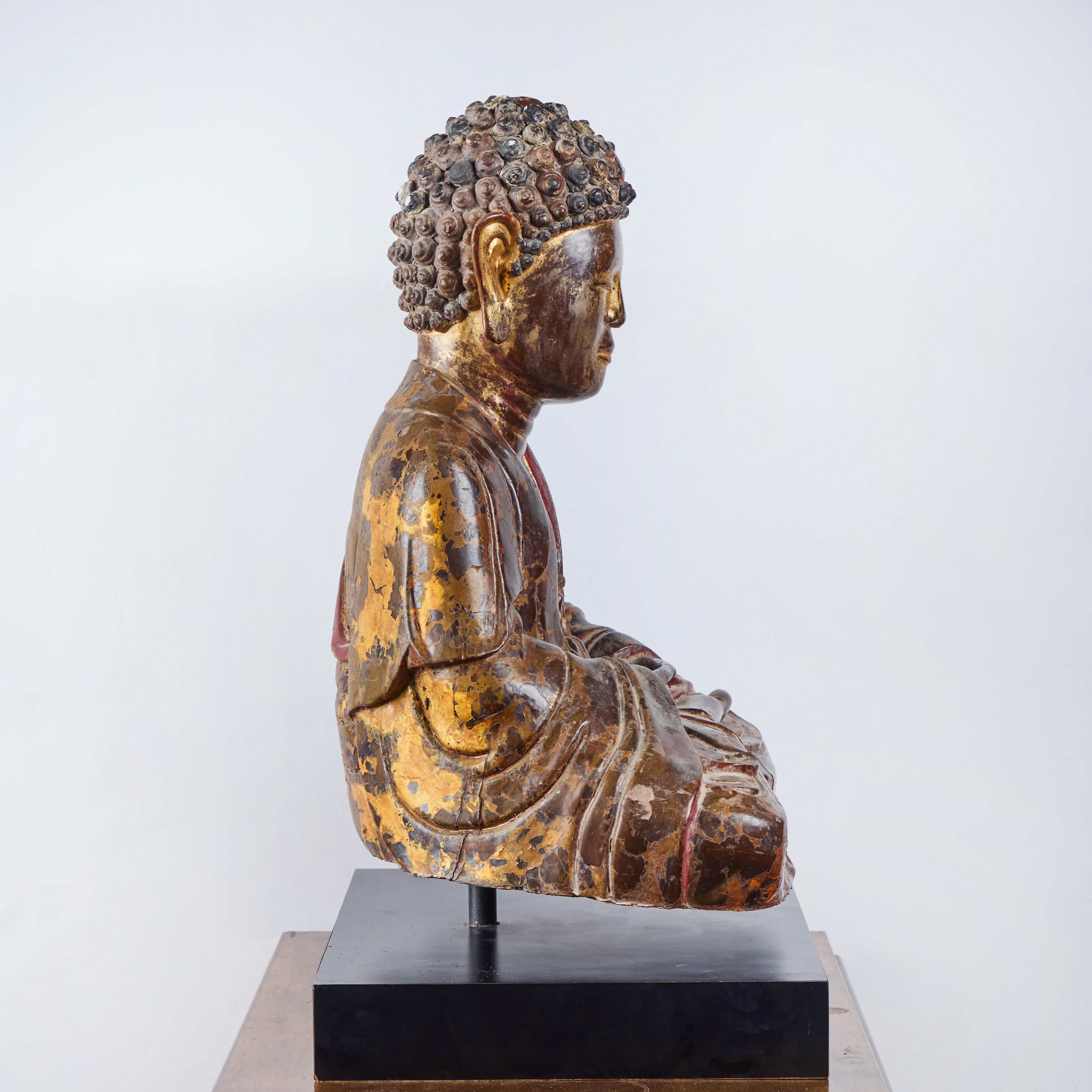 Painted and Parcel Gilt Seated Buddha with Presentation Stand For Sale 1