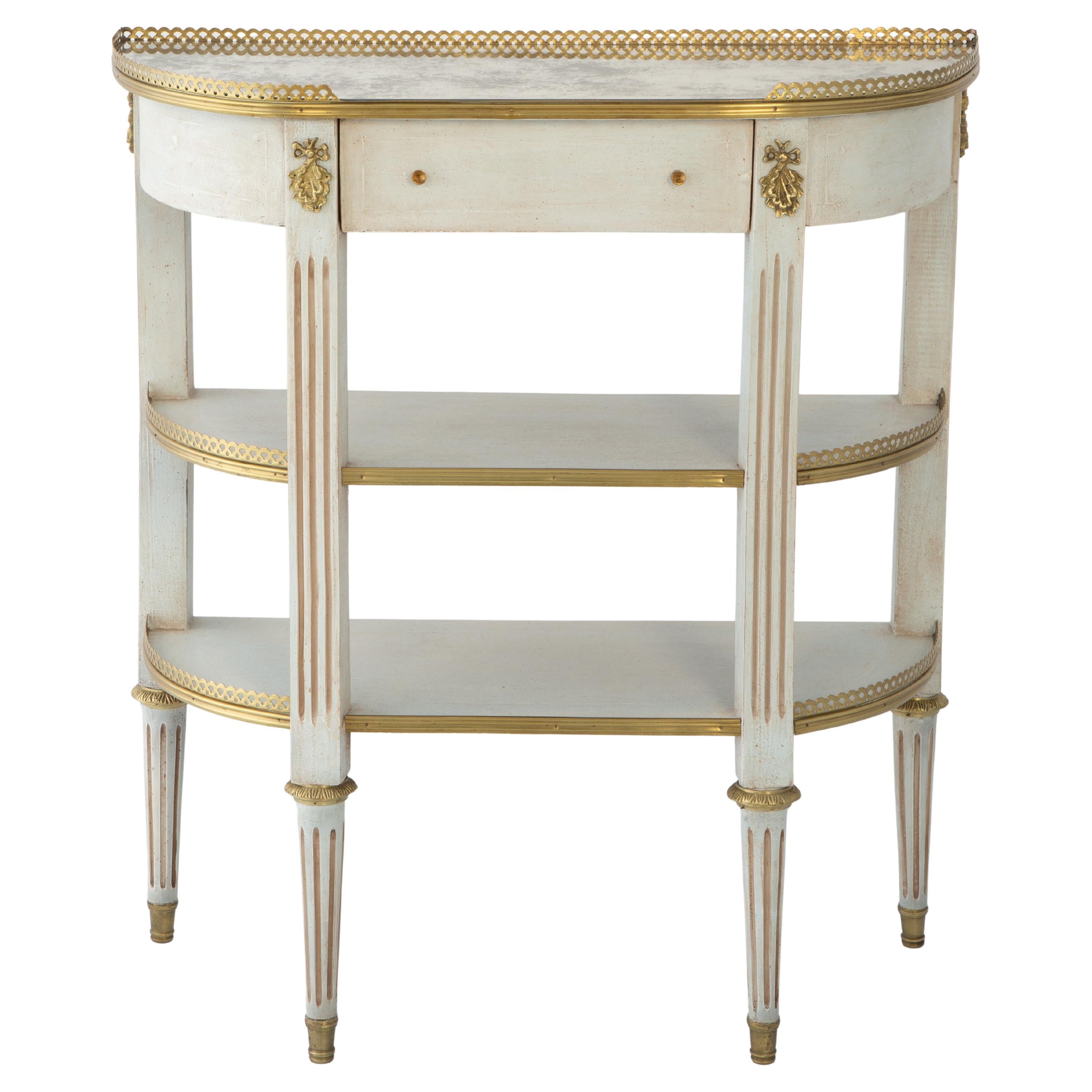 Gemalte und vergoldete Konsole im Louis-XVI-Stil mit verspiegelter Platte im Angebot