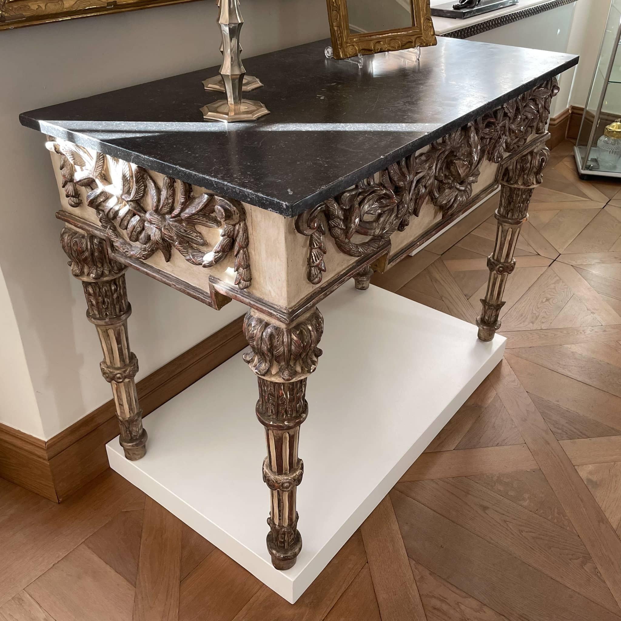 Painted and Silver patinated Console Table with Marble Top, Italian circa 1790 For Sale 4