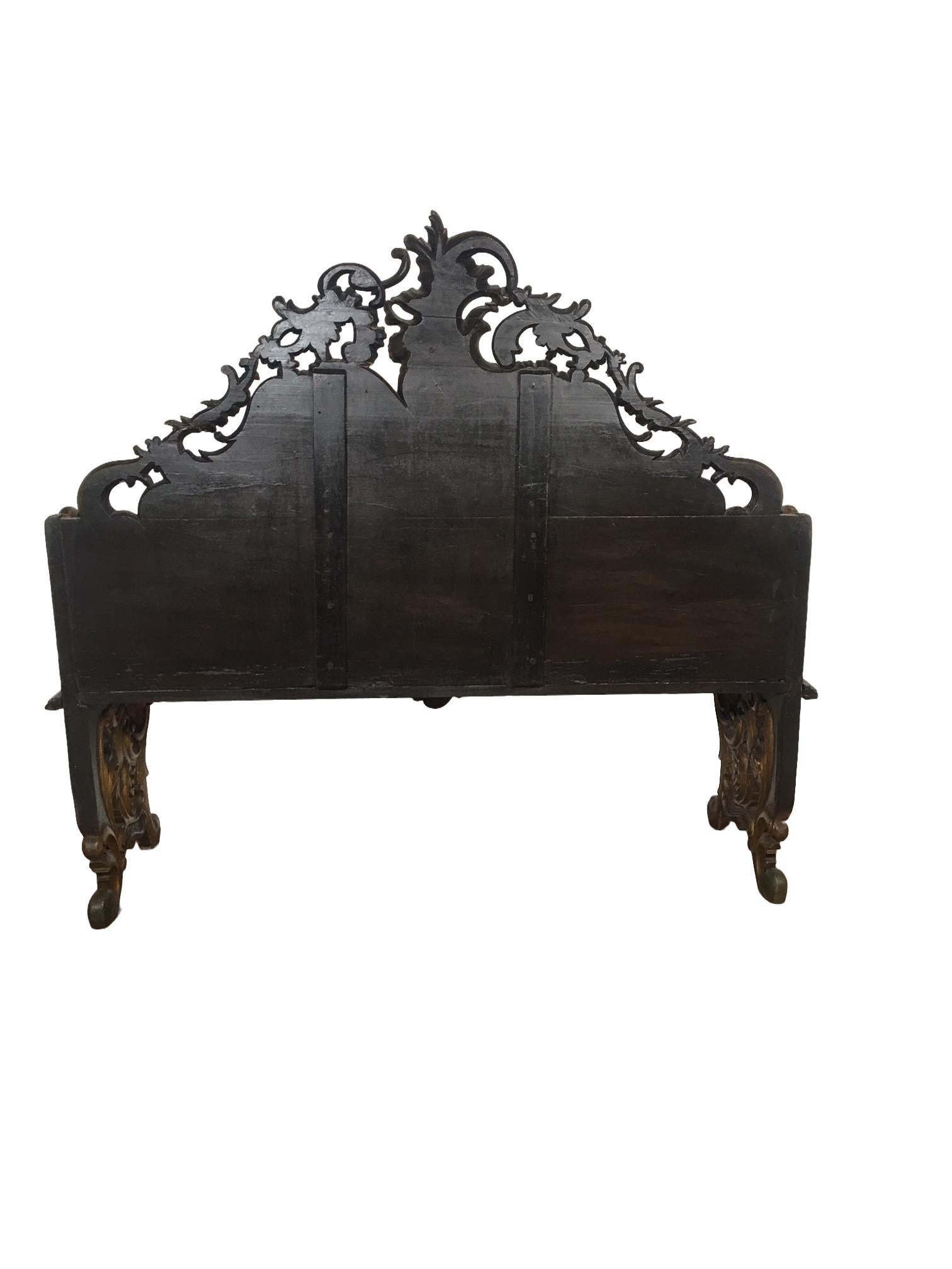 Mid-20th Century Louis XV Style Hand Painted Bench For Sale