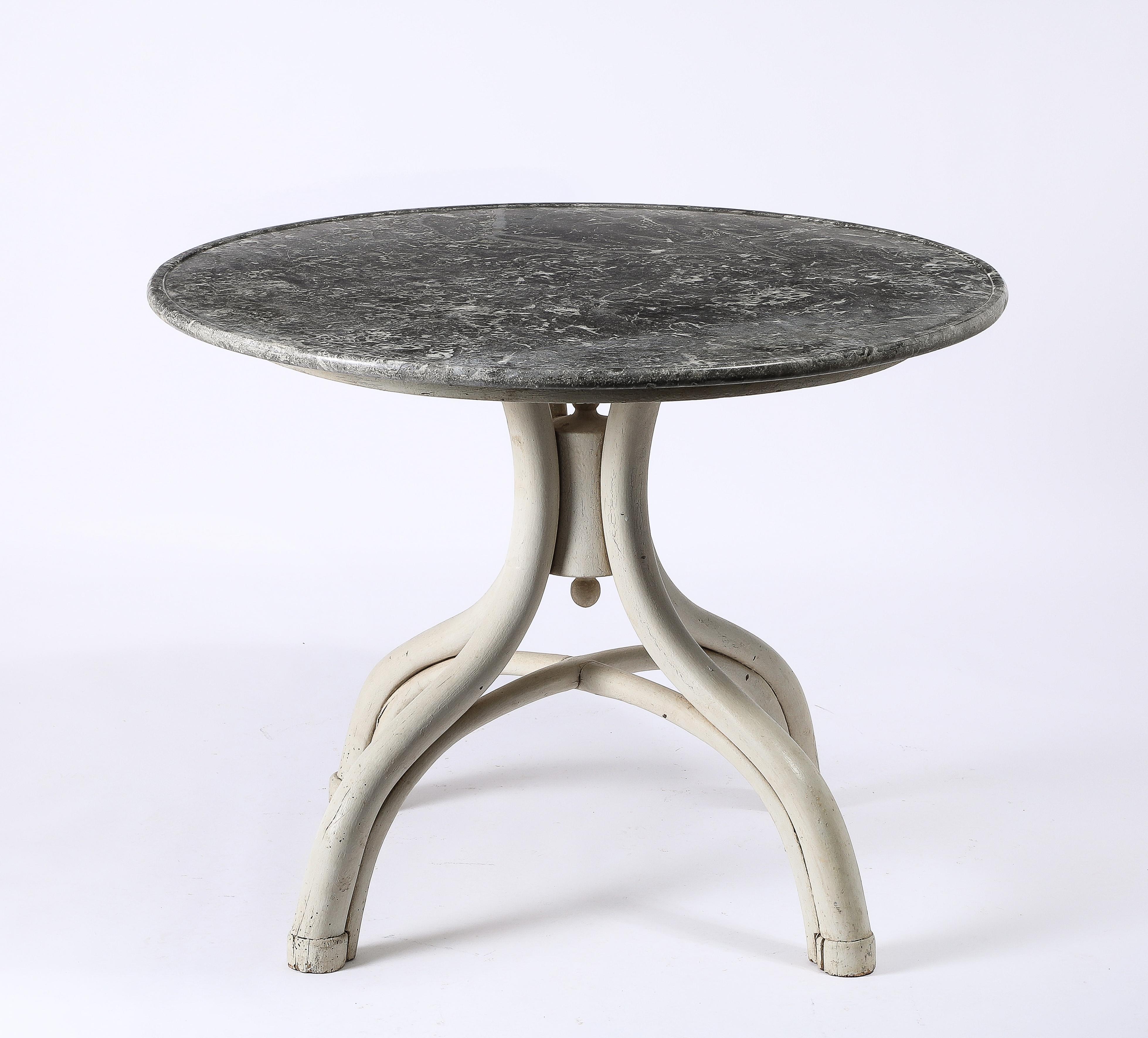 Tavolo da centro in bengala dipinto con piano in marmo scuro di Thonet, Austria, anni '40 in vendita 3